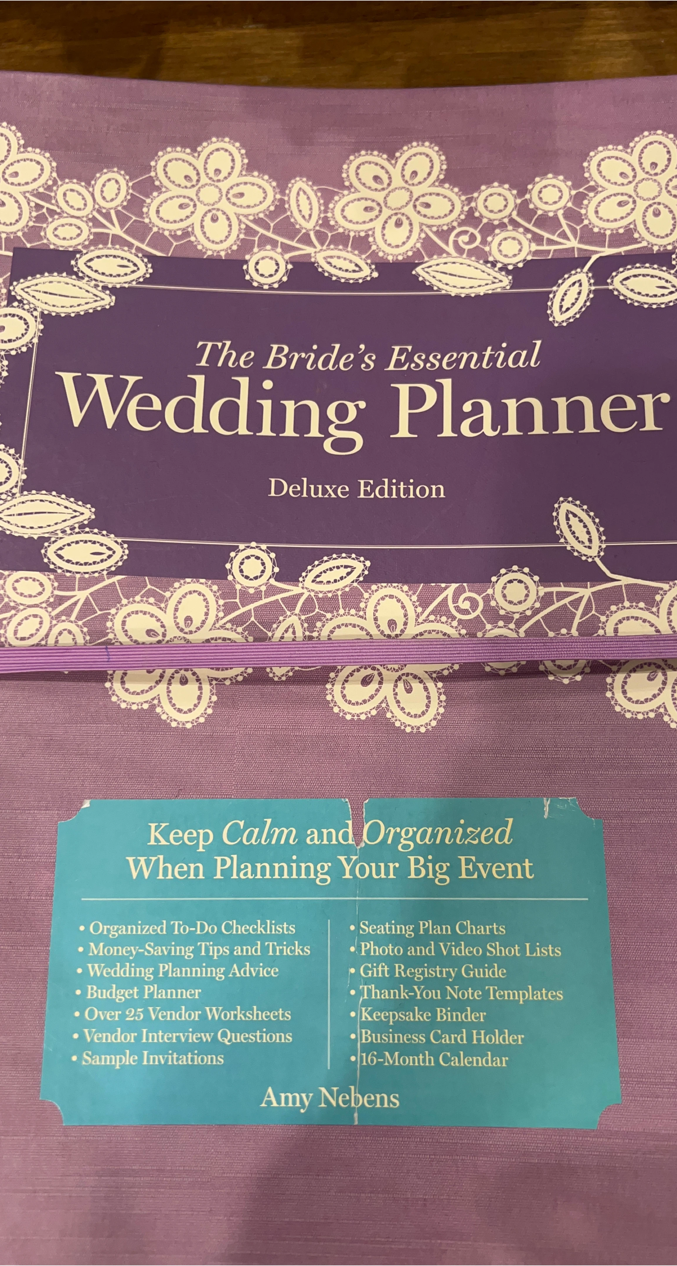 The Bride's Essential Wedding Planner Deluxe Edition