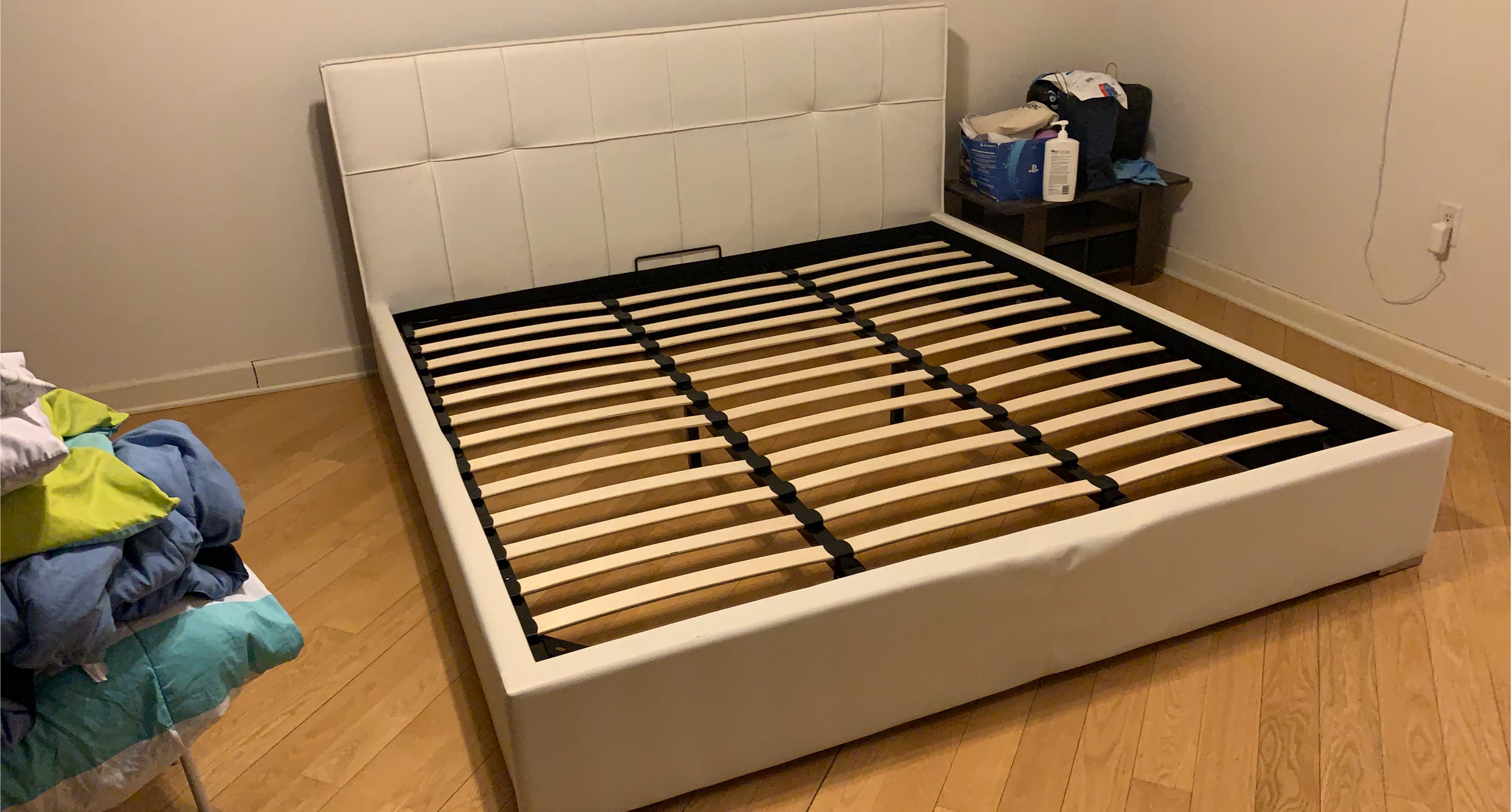 Modani-White Faux Leather Storage Bed Frame with Lift-Up Slats