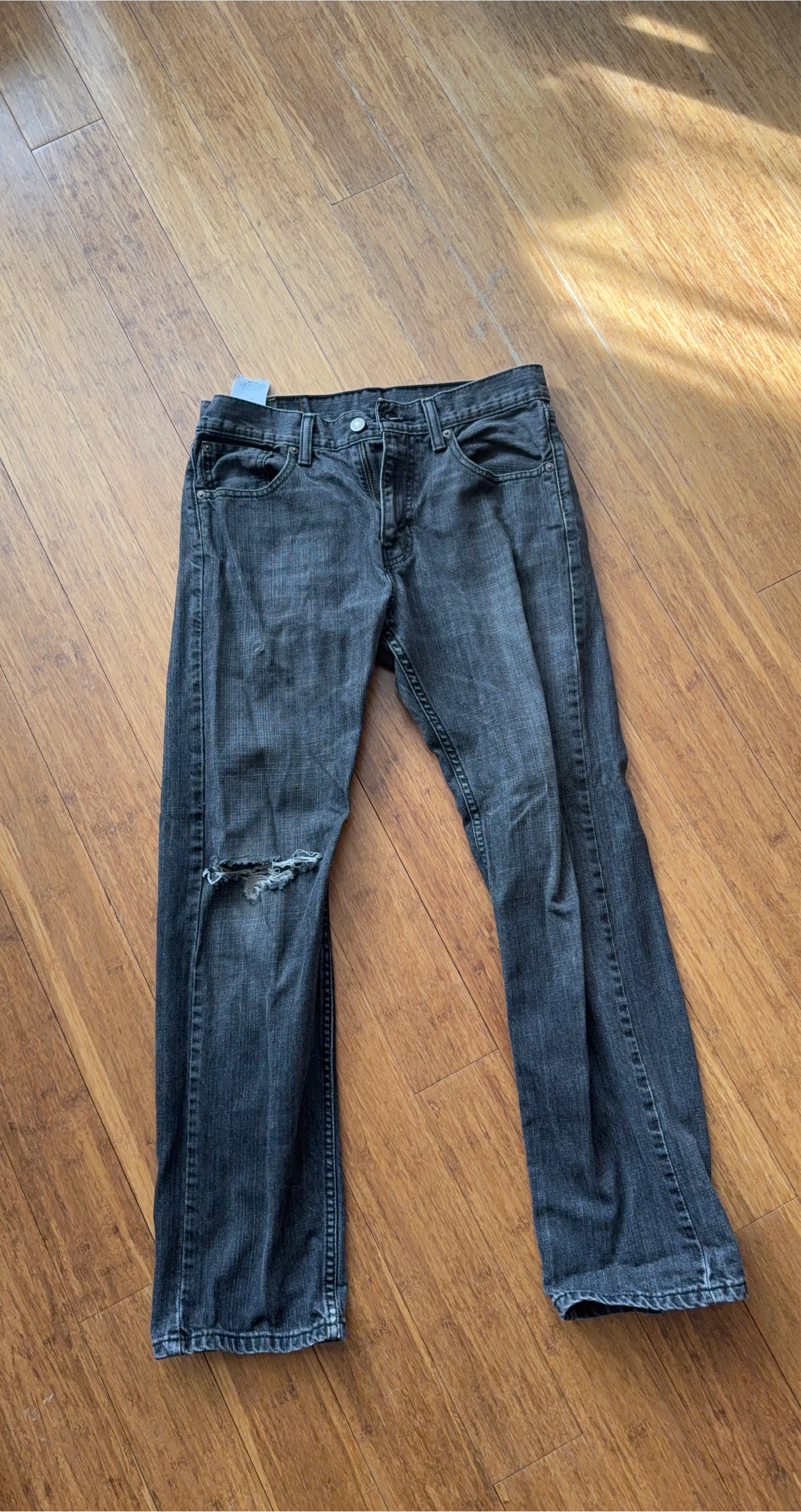 Levi's Men's 511 Slim Fit Jeans Dark Wash Distressed