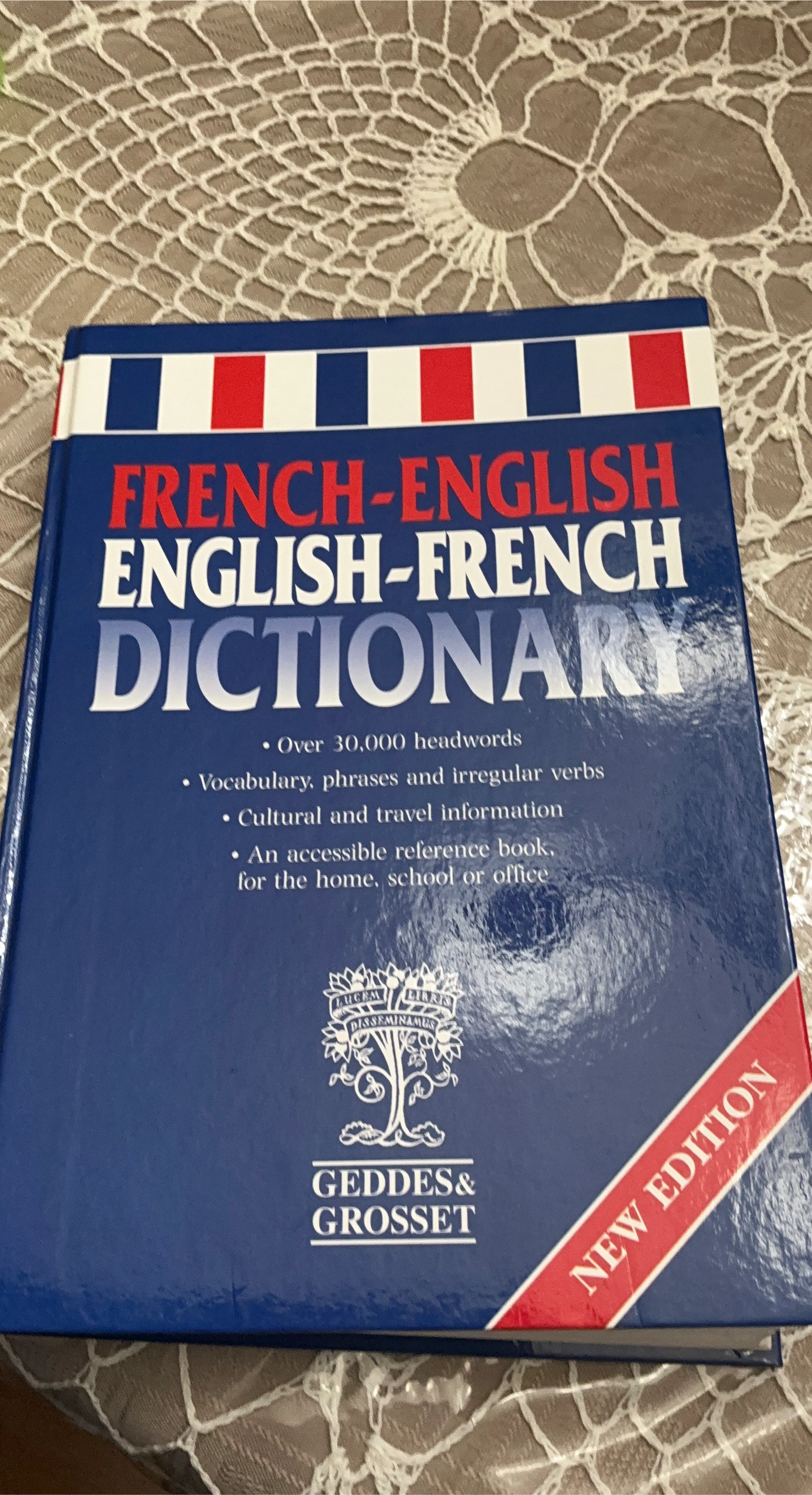 Geddes & Grosset French-English English-French Dictionary