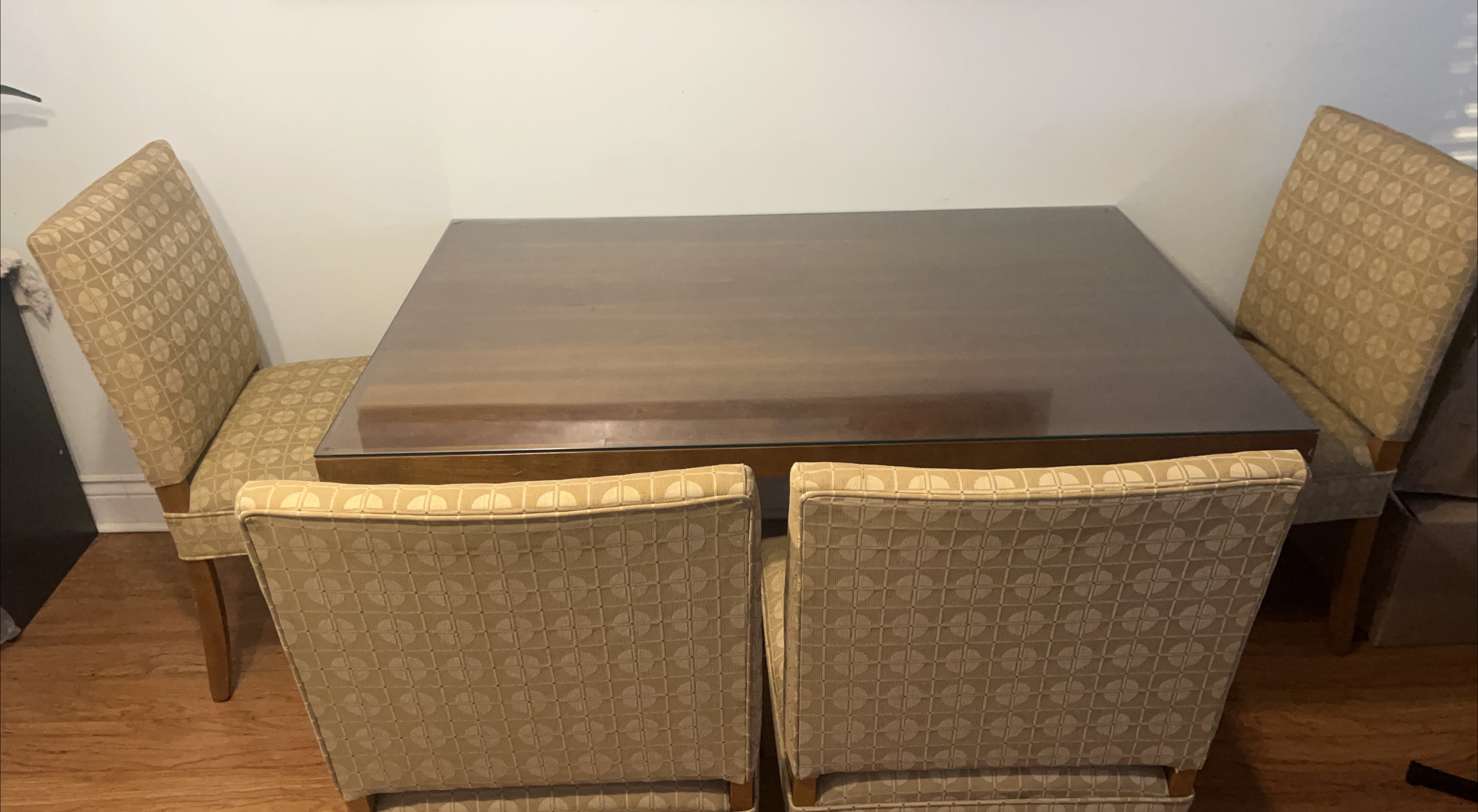 Dining Table and 4 Chairs Set