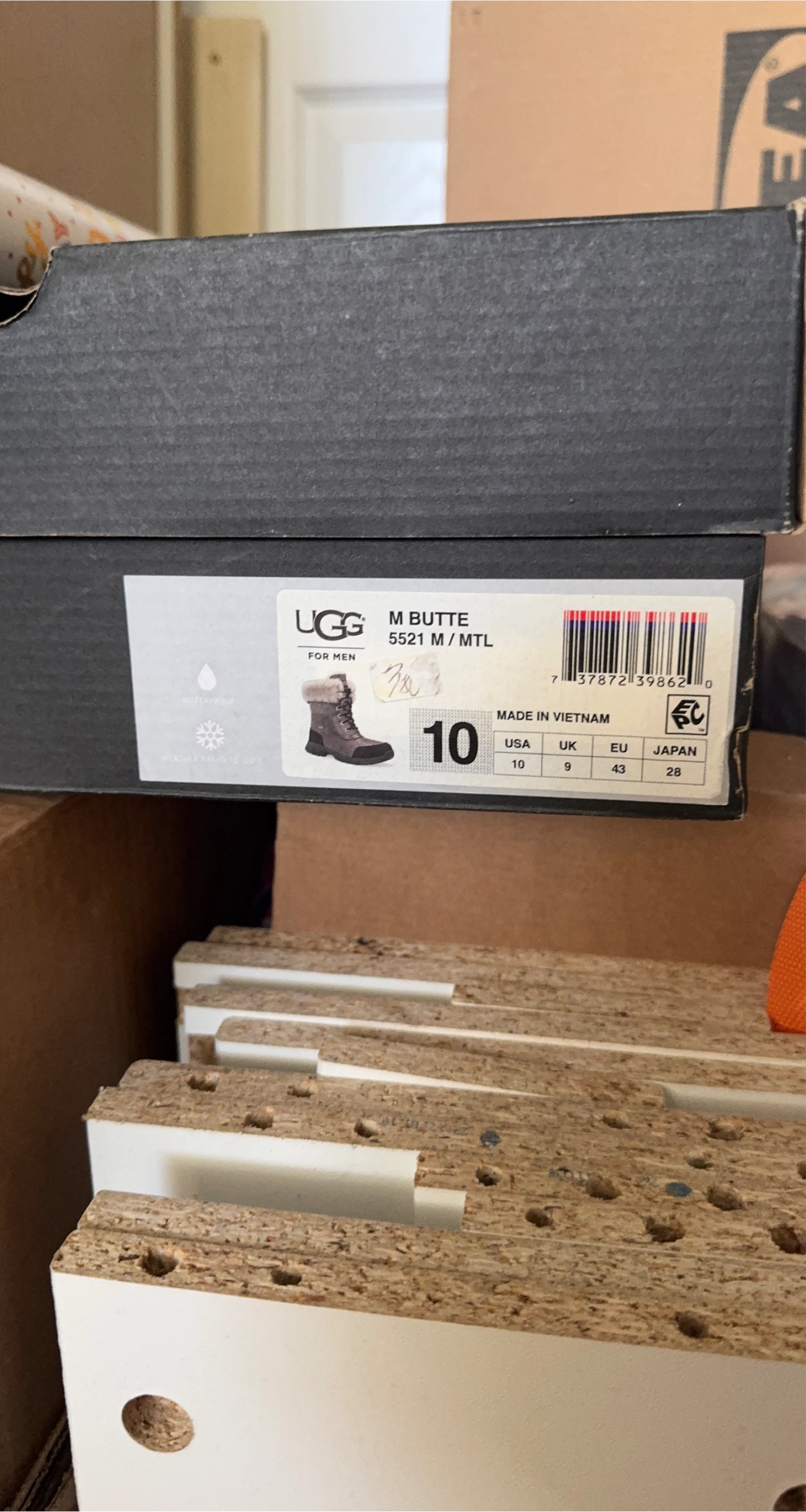 Men's UGG Butte 5521 Winter Boots - Size 10 - photo 3