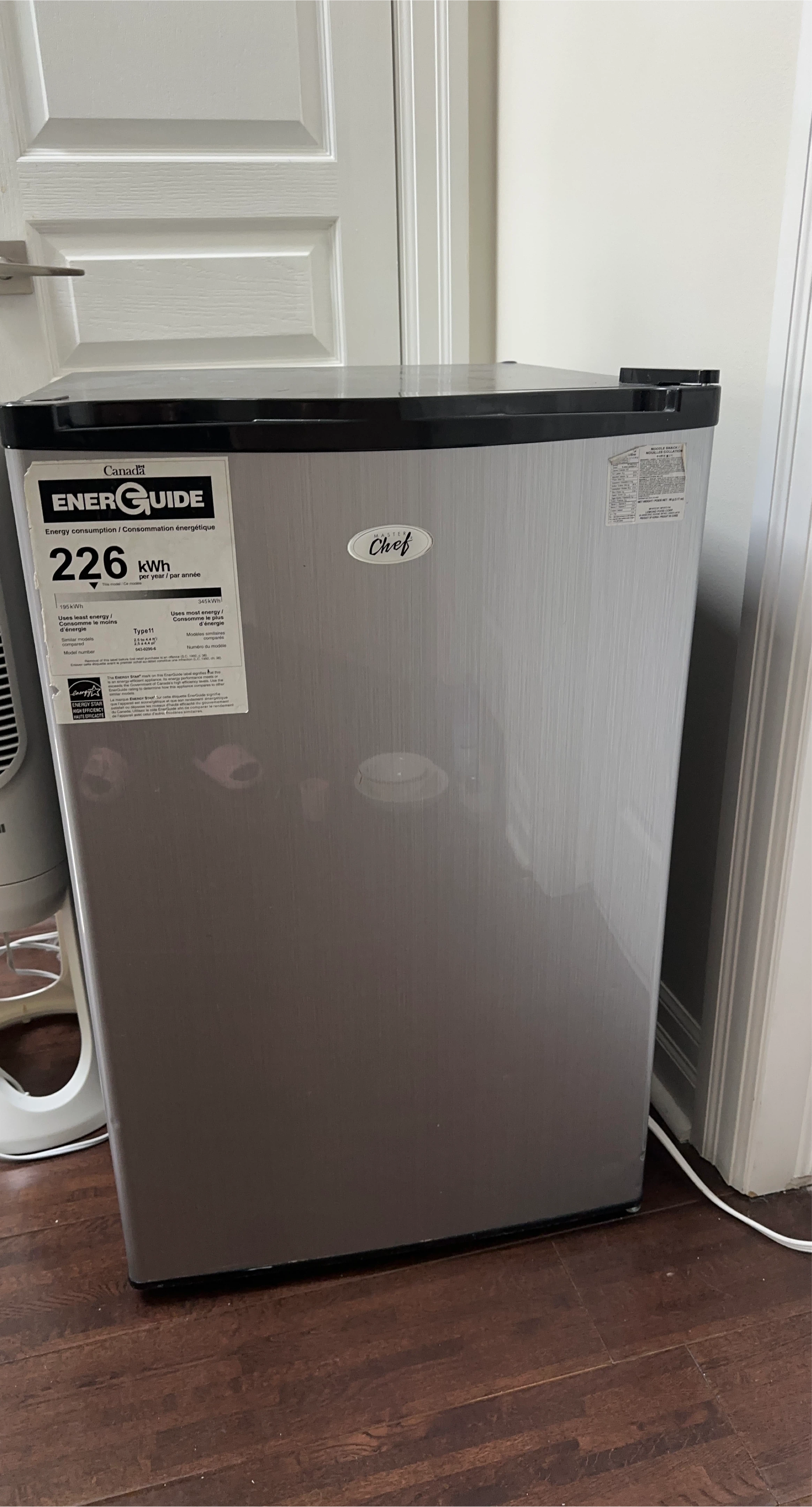 Master Chef Mini Fridge
