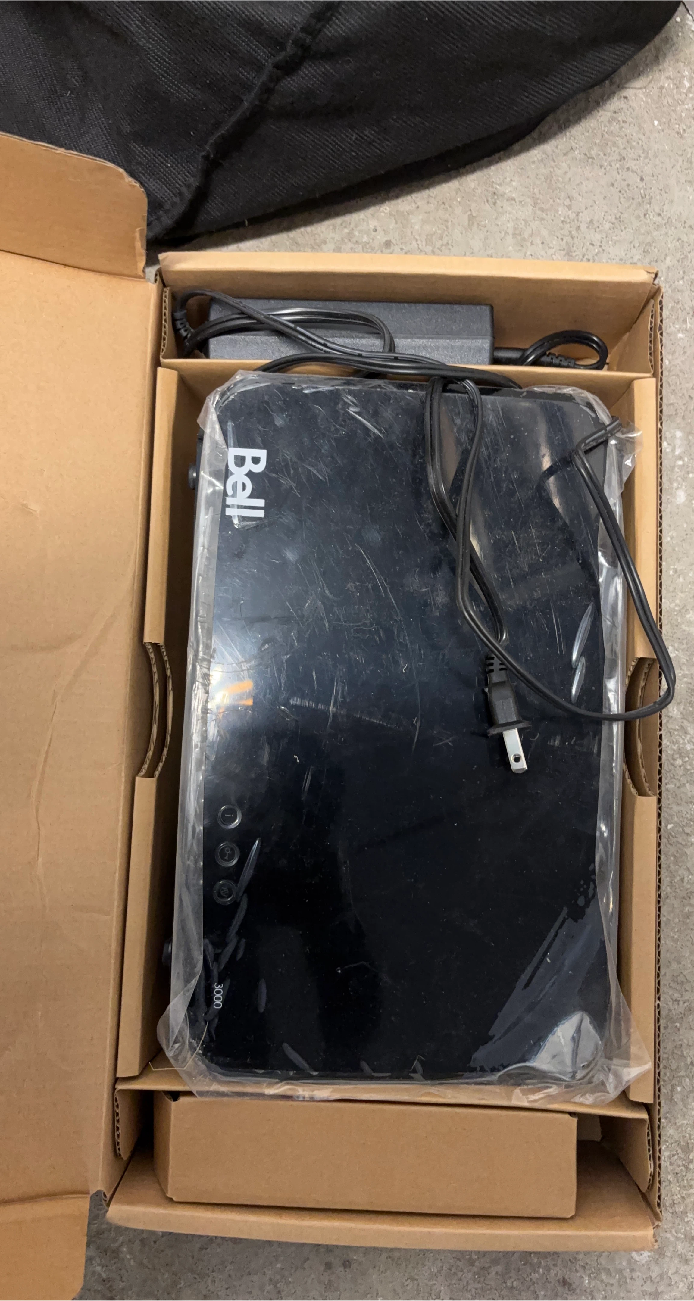 Bell 3000 Router with Power Adapter