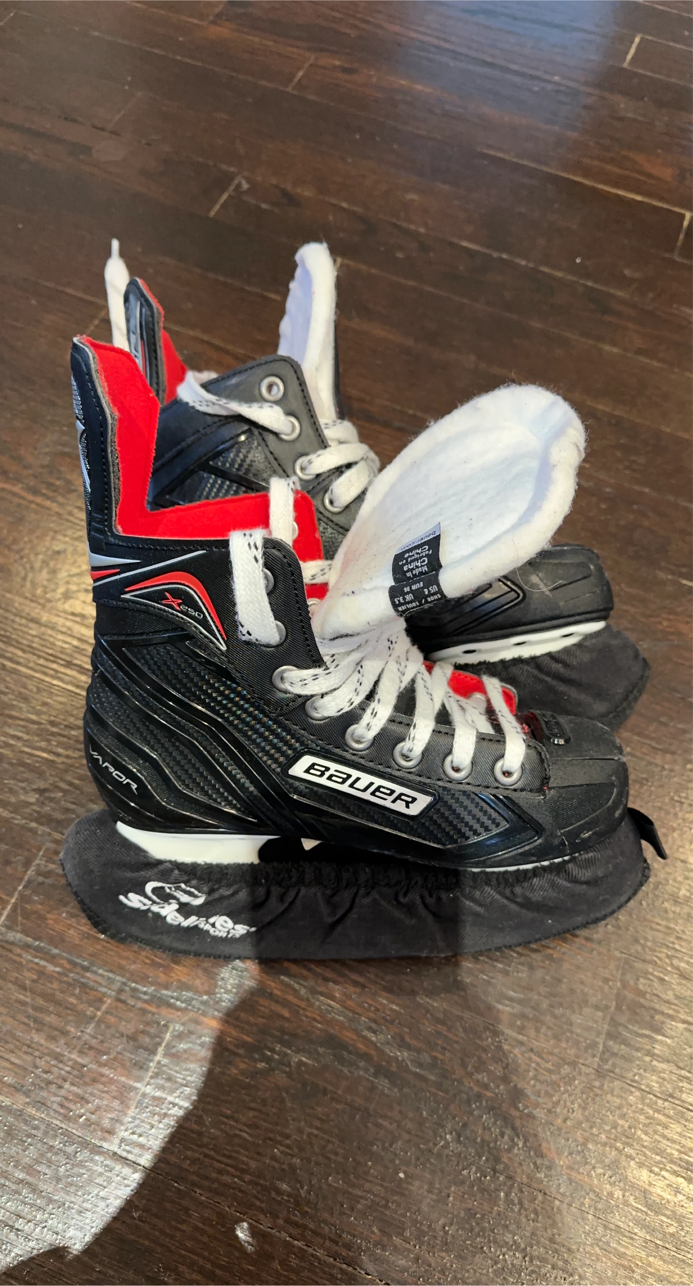 Bauer Vapor X250 Hockey Skates - Youth Size 4