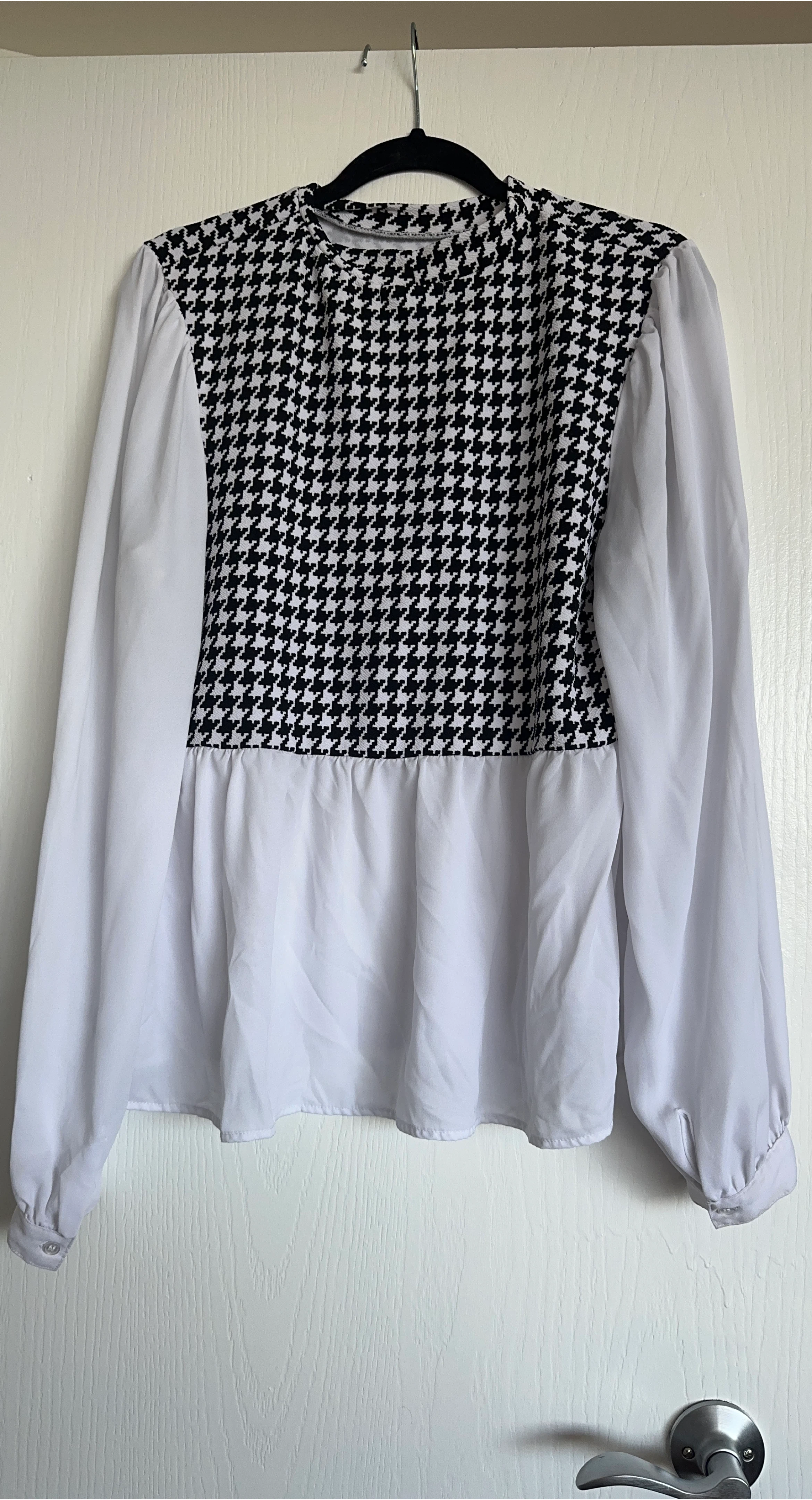 Houndstooth and White Long Sleeve Top
