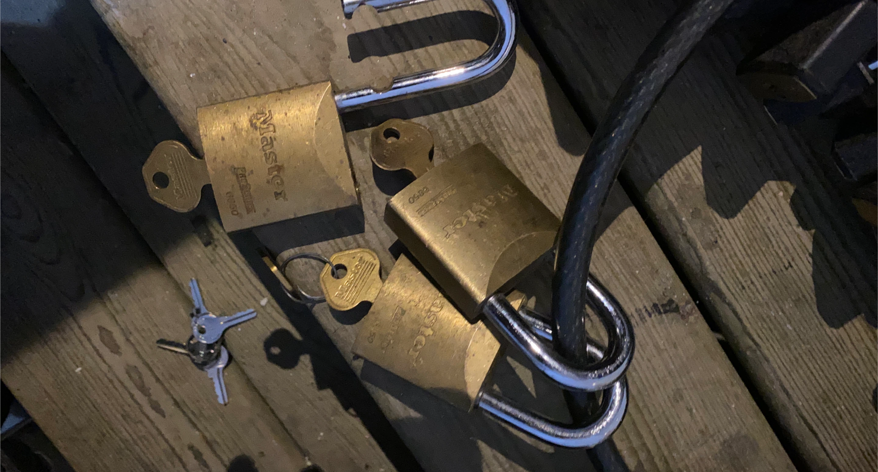 Master Lock 6850 Padlocks with Keys