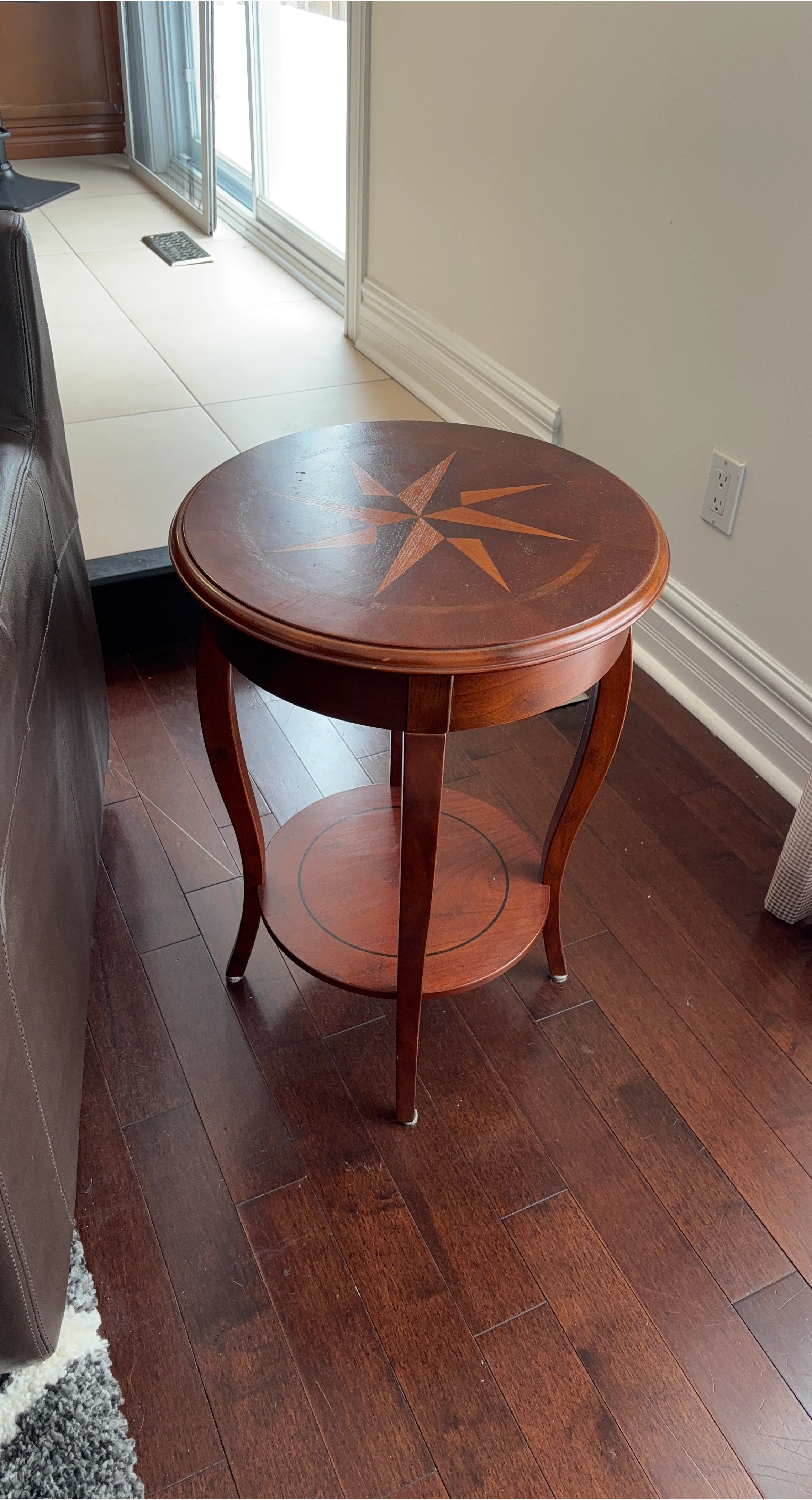 Round End Table with Star Inlay
