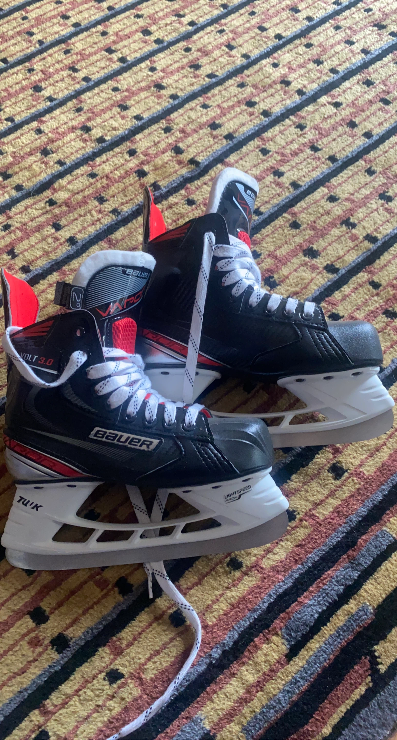 Bauer Vapor XLT 3.0 Youth Hockey Skates