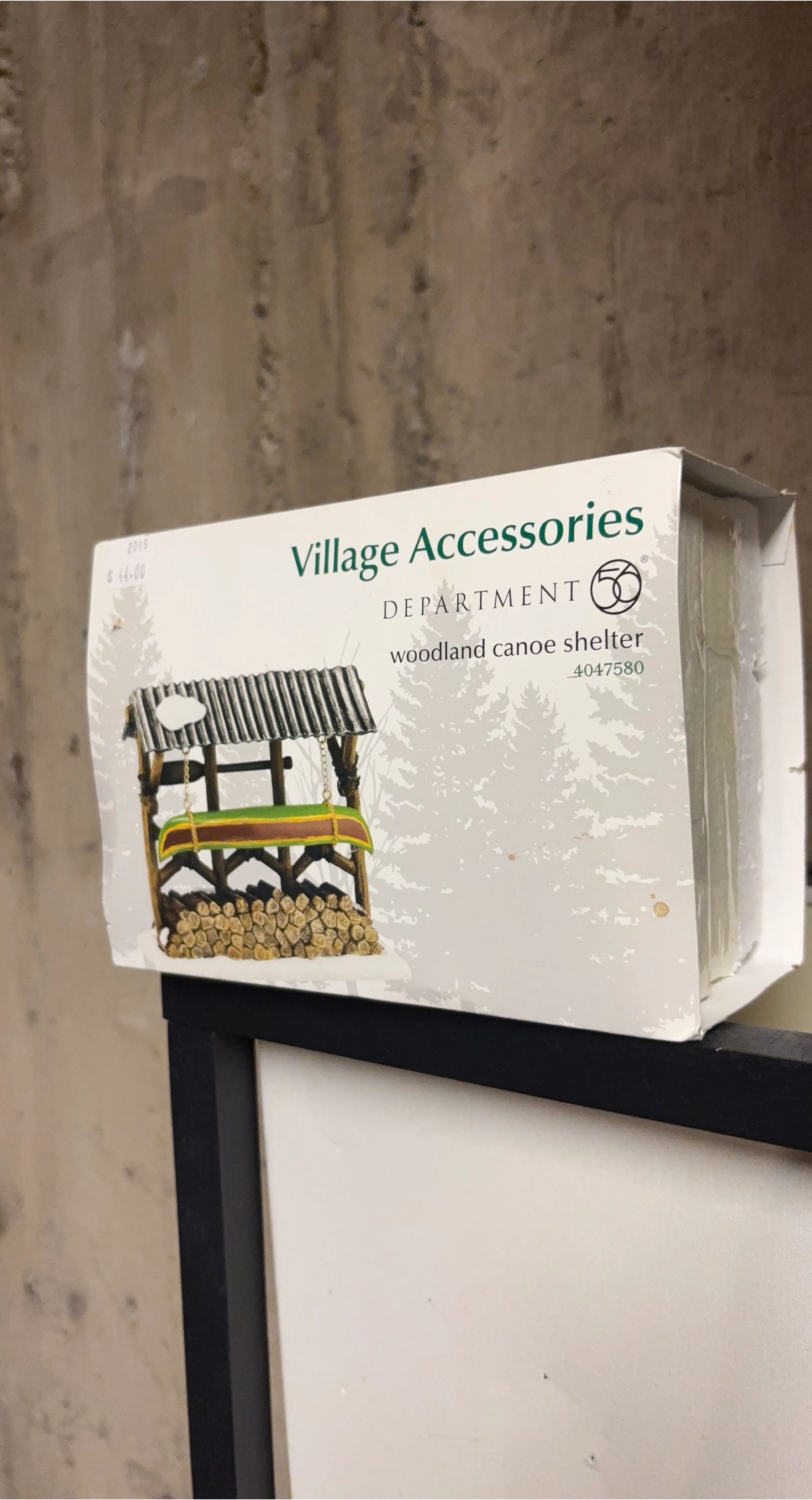 Village Accessories Woodland Canoe Shelter