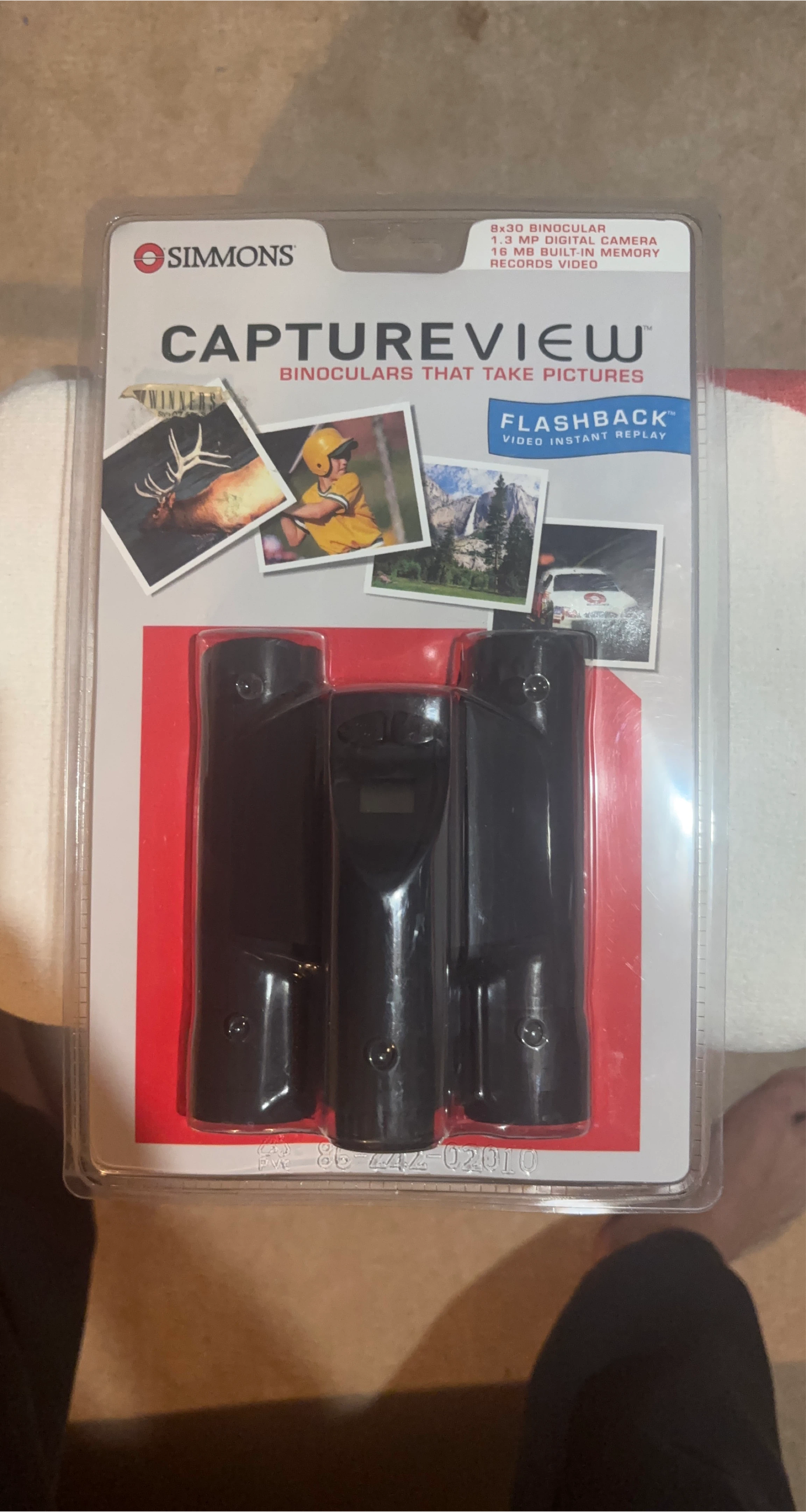 Simmons CaptureView Binocular with Camera