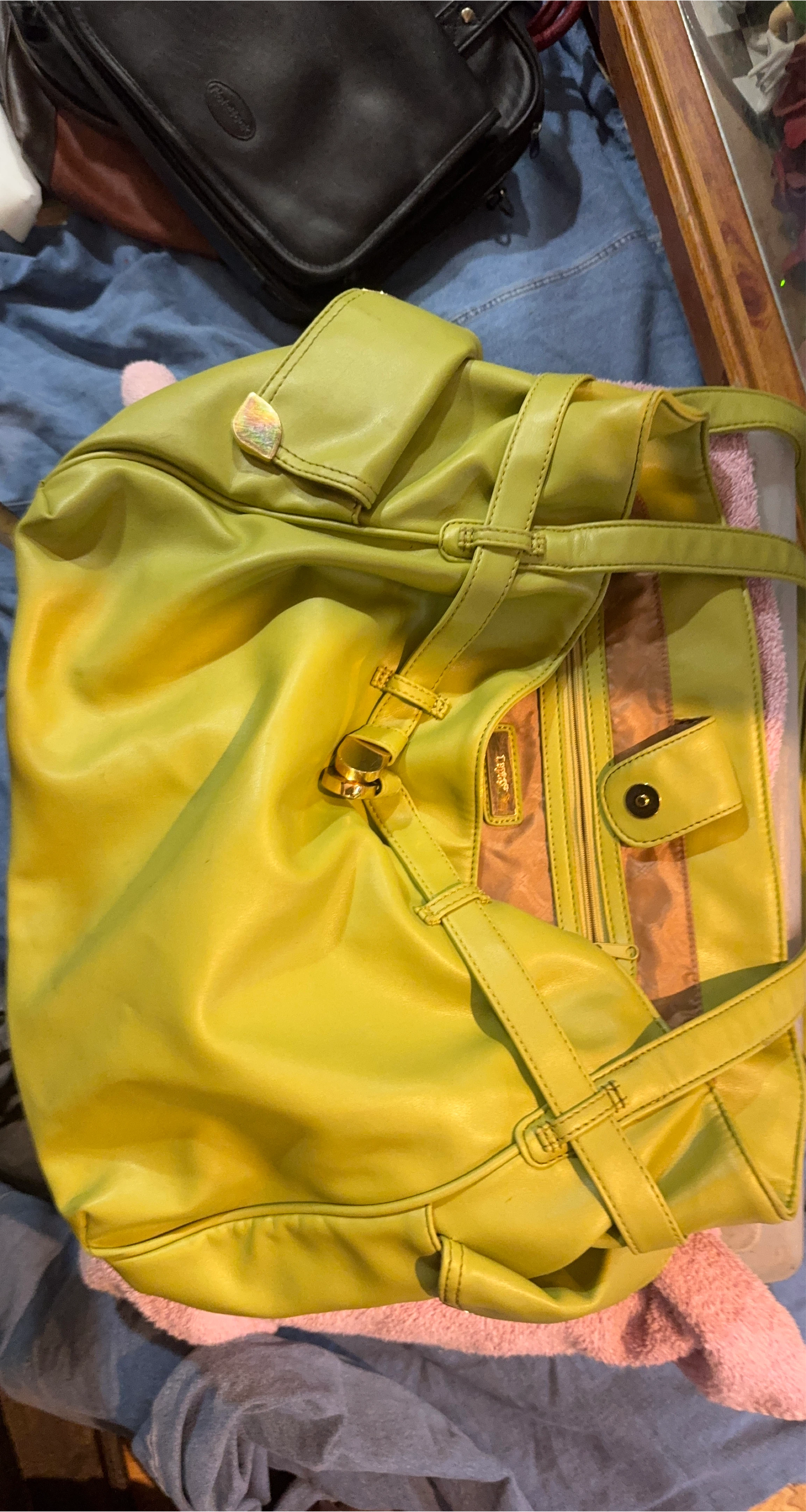 Apt.9 Kim Green Leather Shoulder Bag