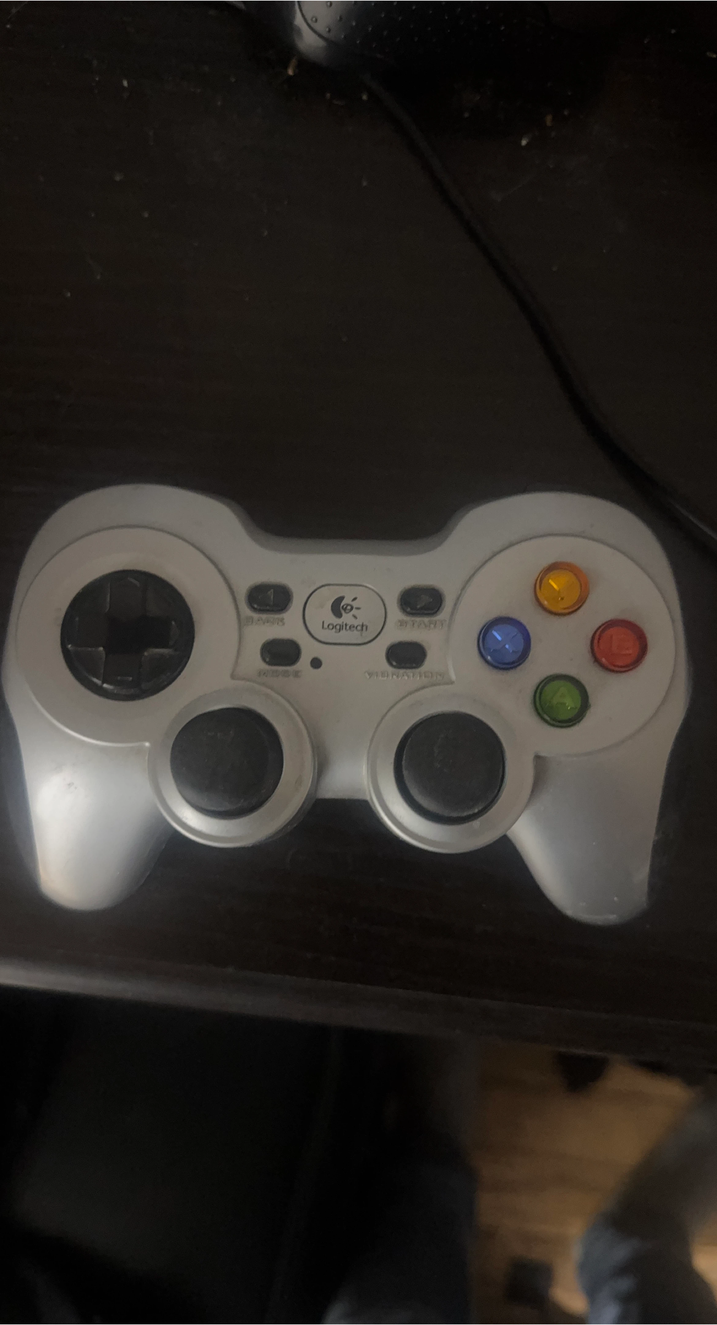 Logitech Wireless Gamepad F710