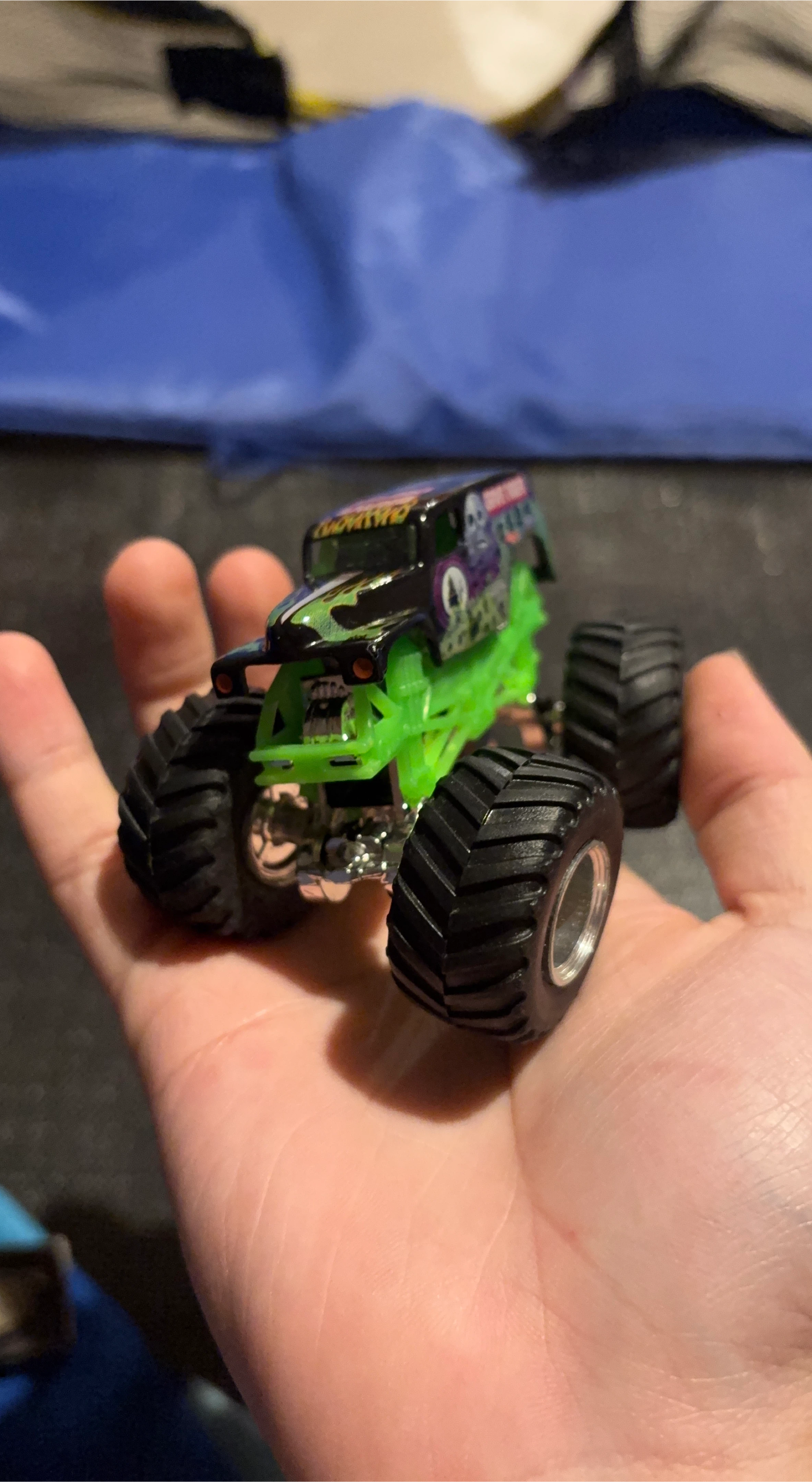 Hot Wheels Grave Digger Monster Truck
