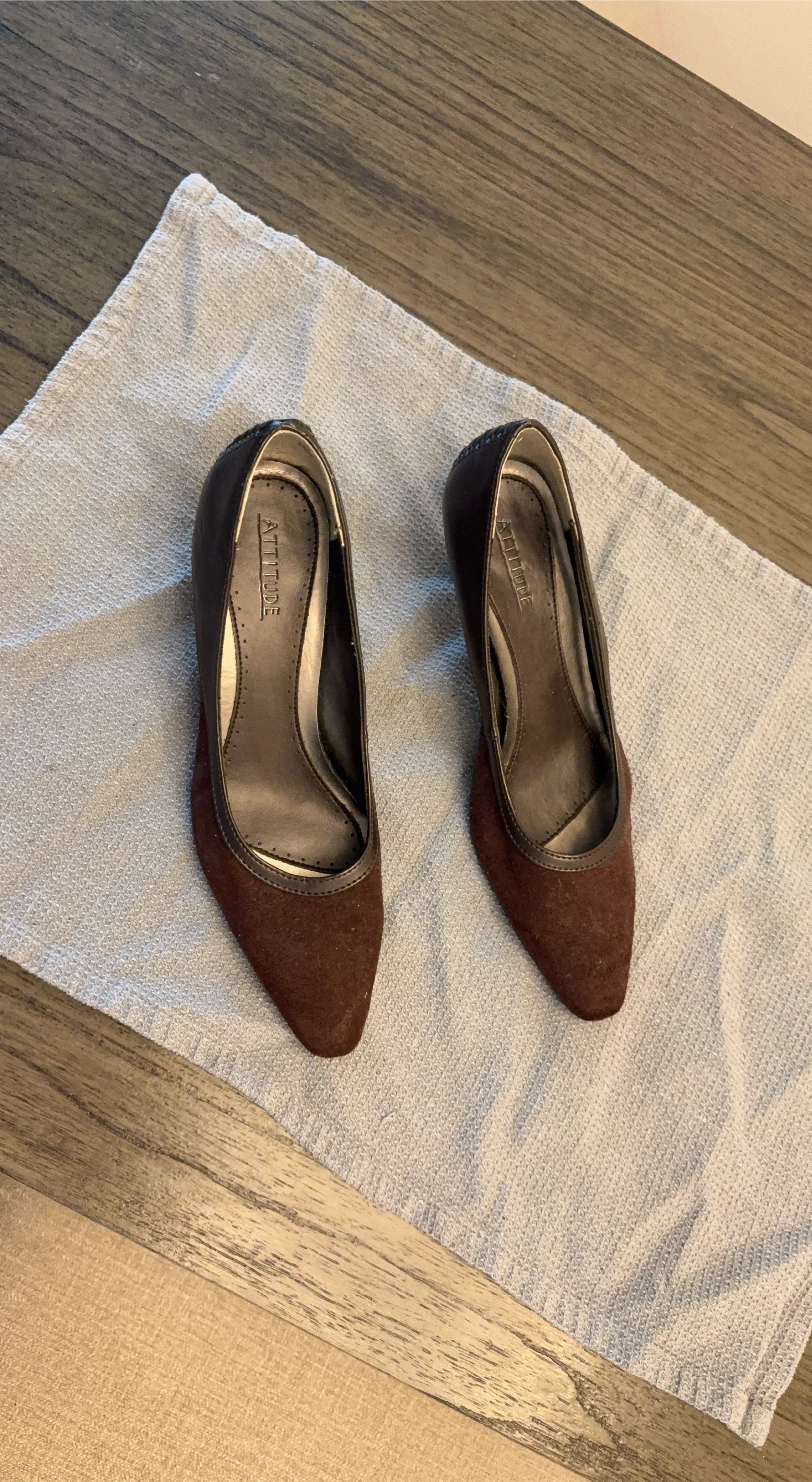 Attitude Women's Brown Suede and Leather Heels