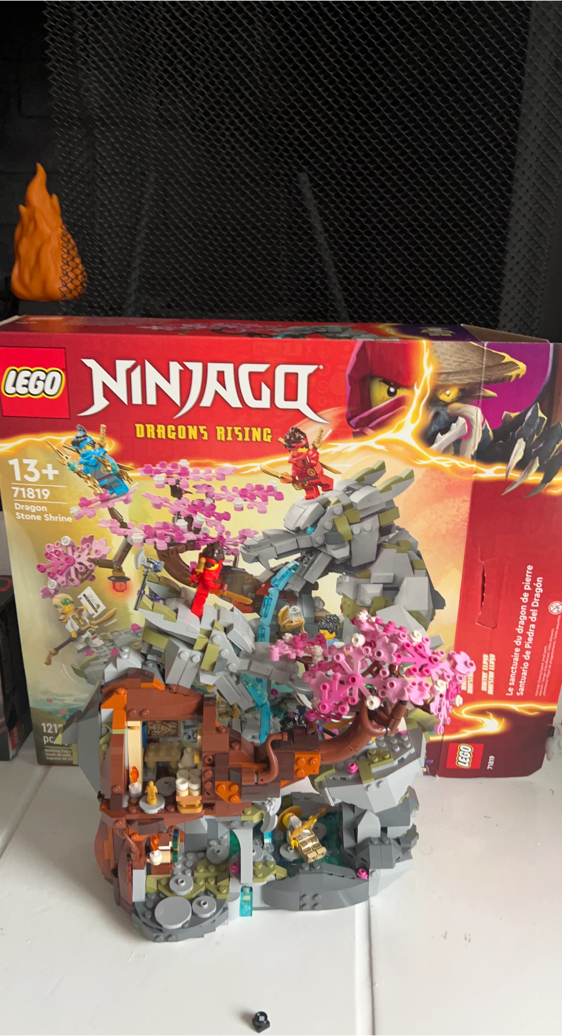 LEGO Ninjago 71819 Dragon Stone Shrine Set