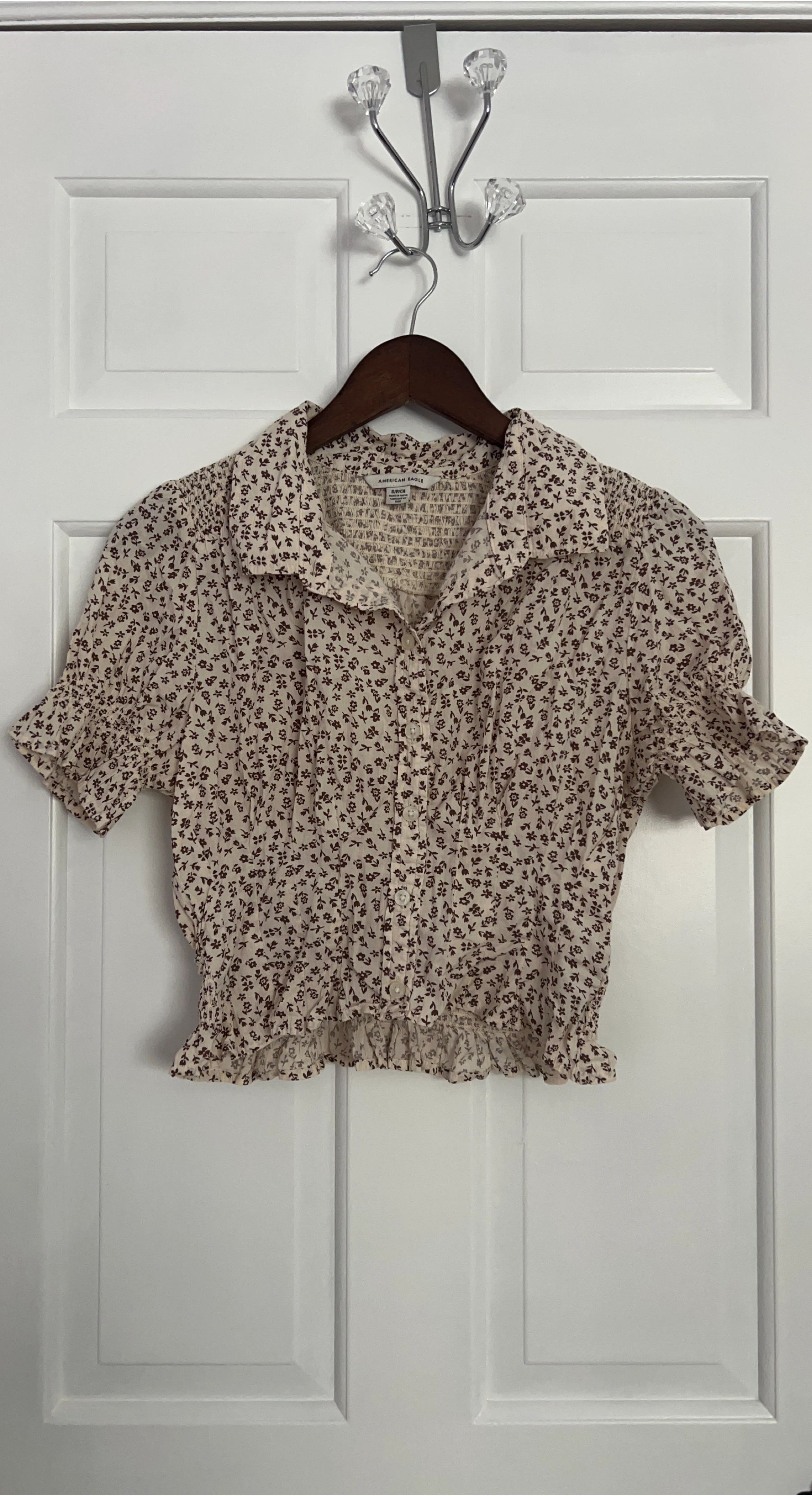American Eagle Floral Smocked Puff Sleeve Top