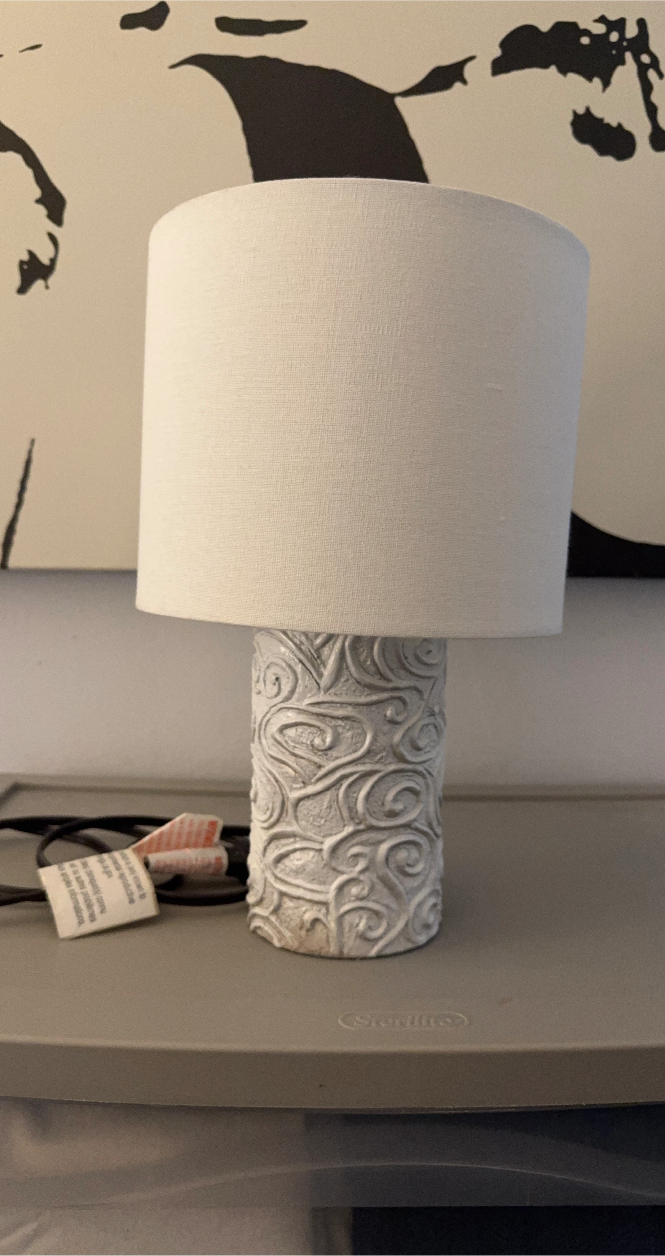 White Table Lamp with  Drum Shade 🥕