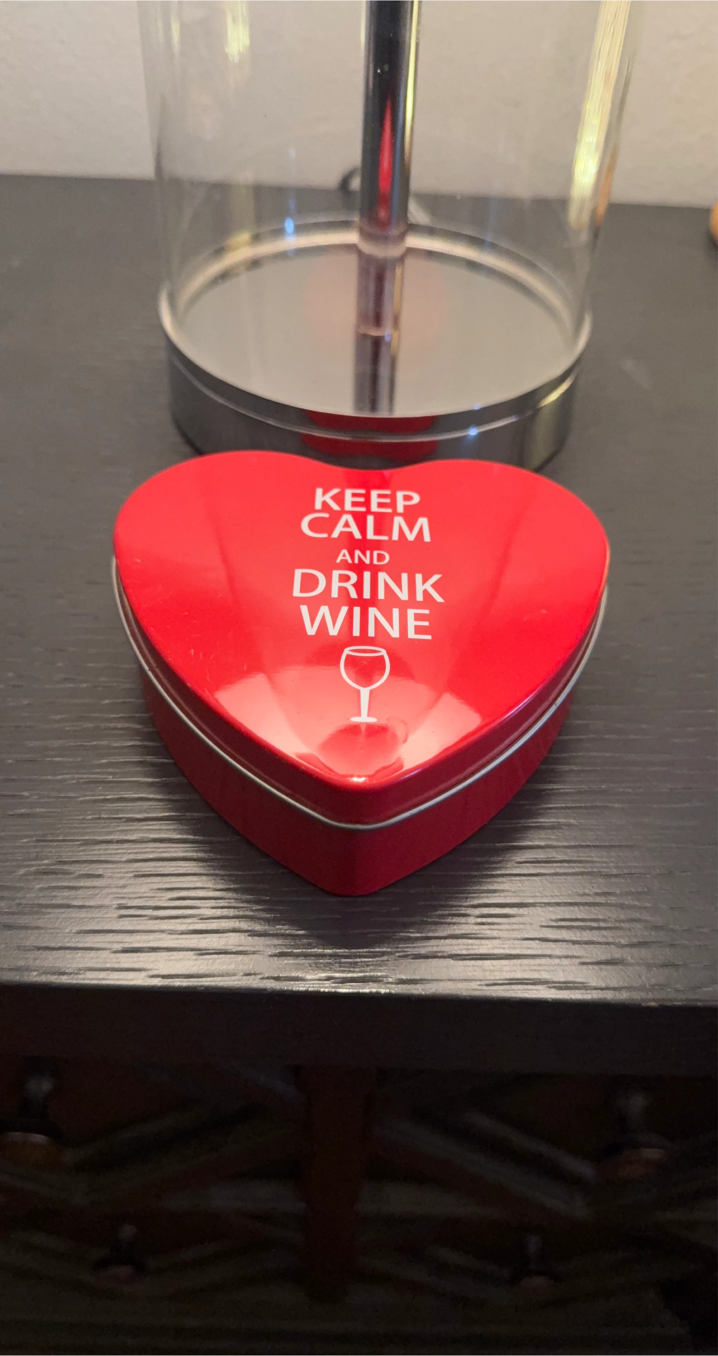 Red Heart Shaped Tin "Keep Calm And Drink Wine". 🥕