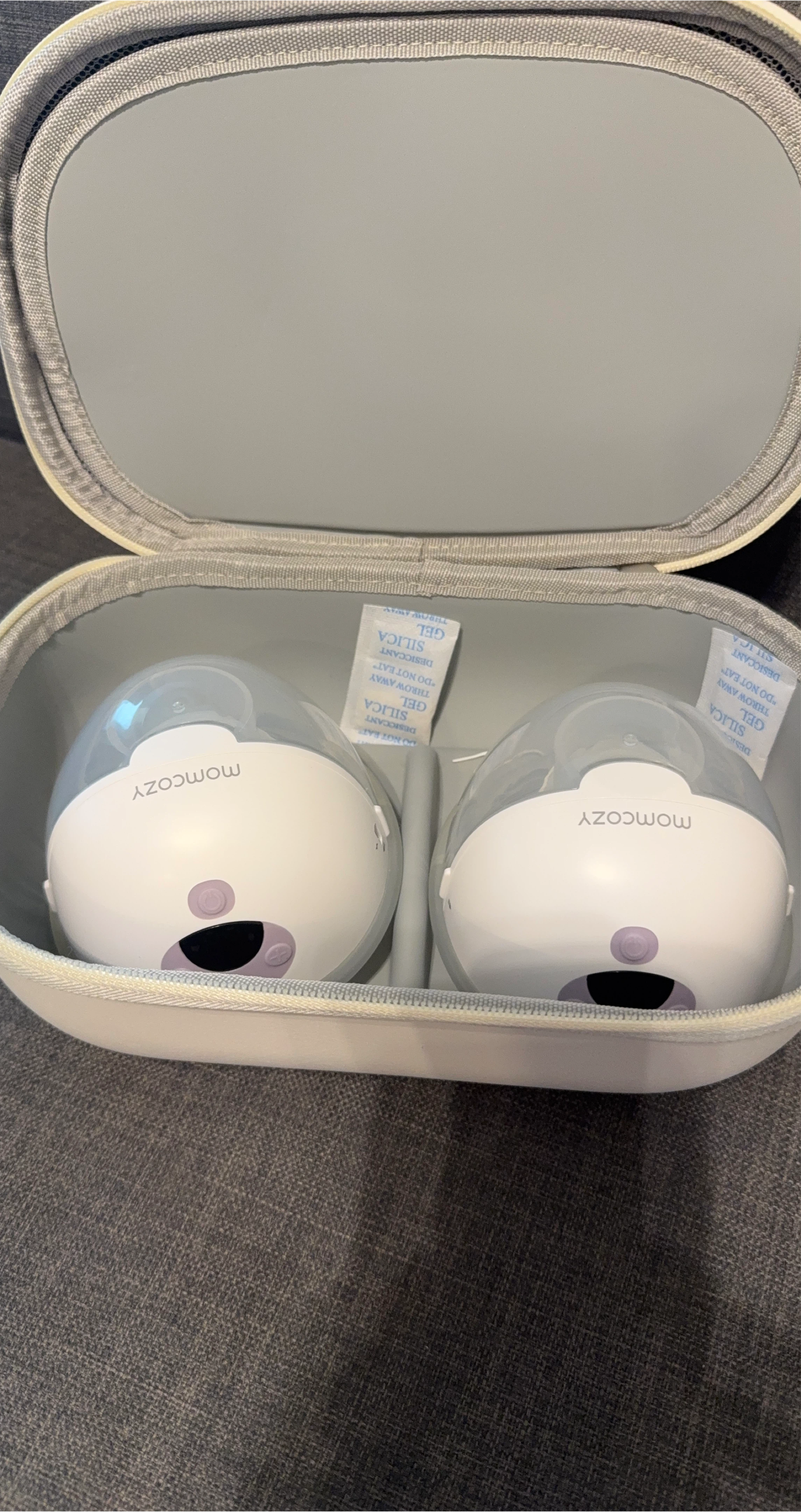 Momcozy Wearable Breast Pumps with Case