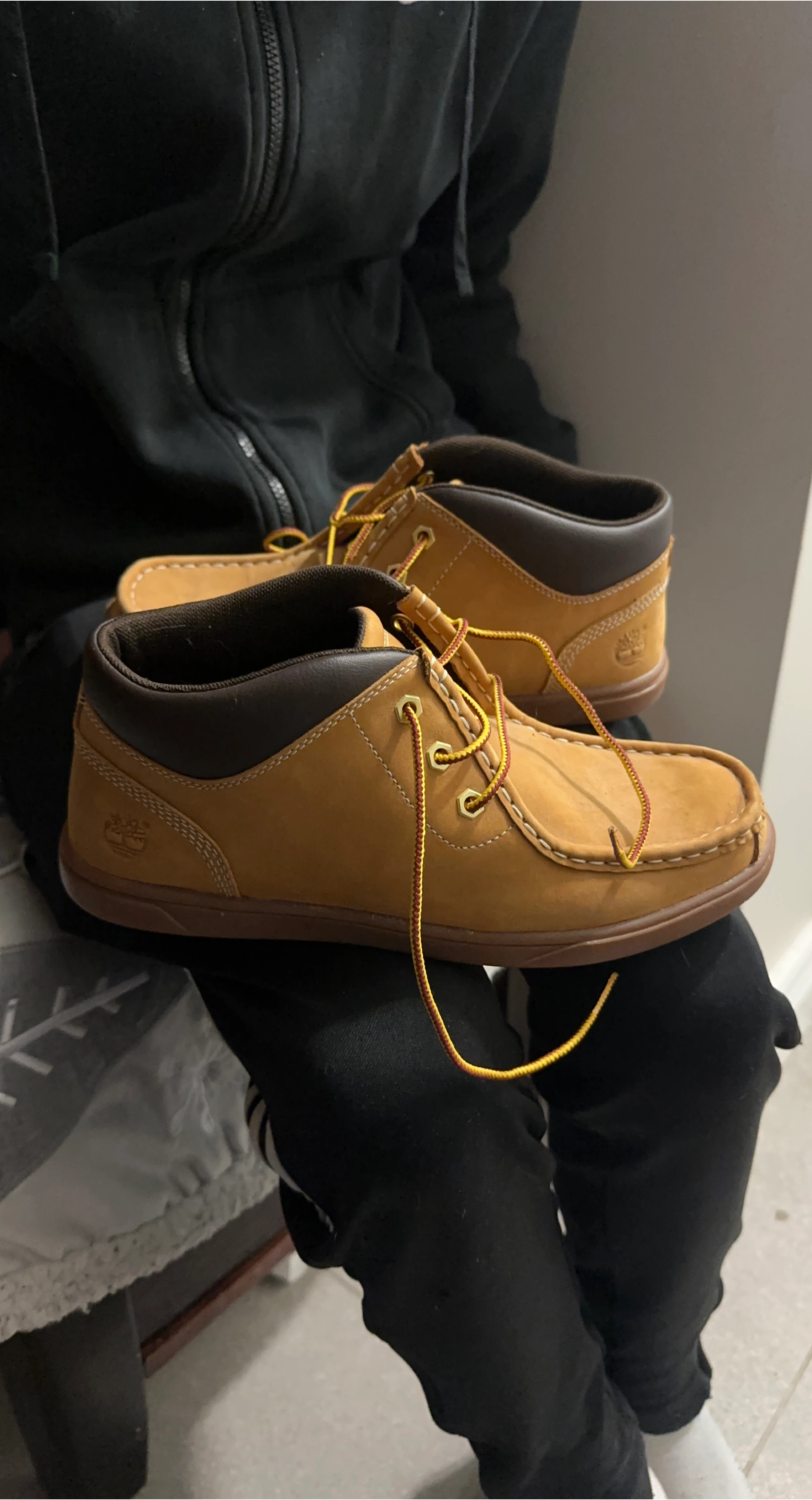 Timberland Boots - Tan Suede Chukka Style SIZE 7