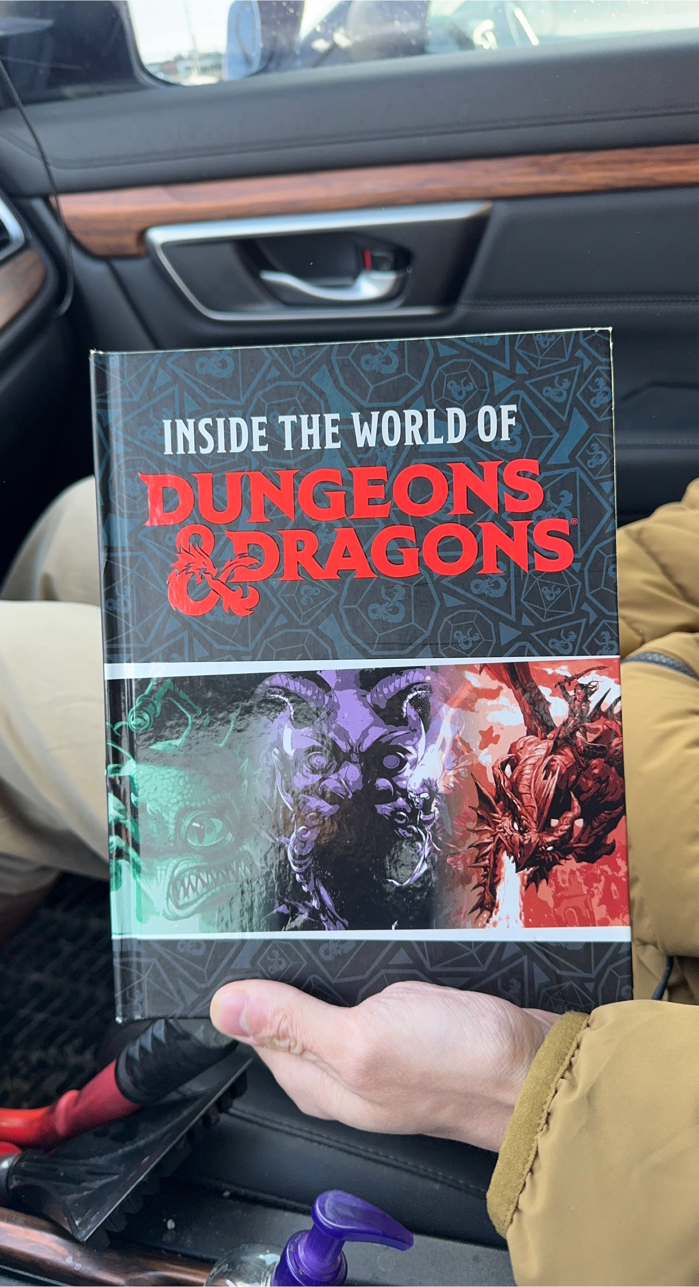 Inside the World of Dungeons & Dragons Book