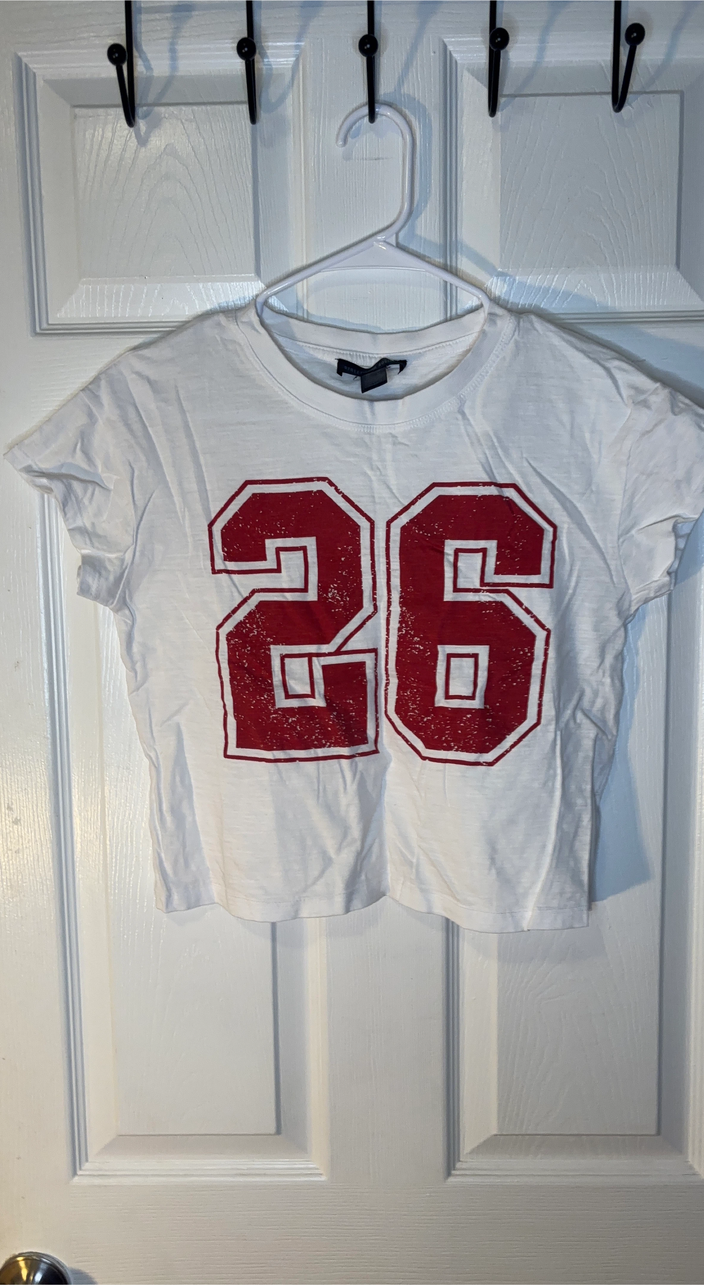 White Cropped T-Shirt with Red "26" Graphic