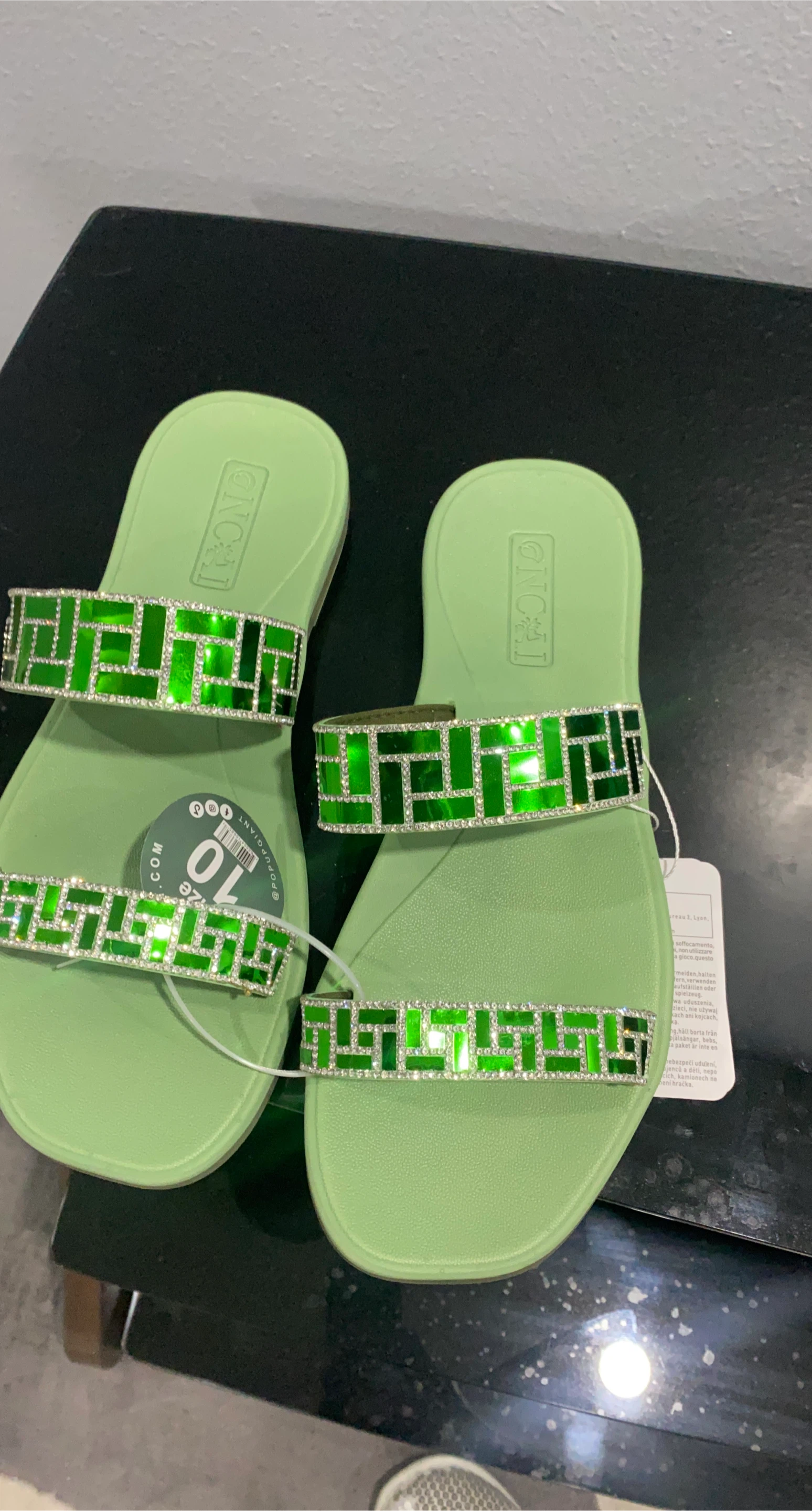 ONCI Women's Green Embellished Flat Sandals - Size 10