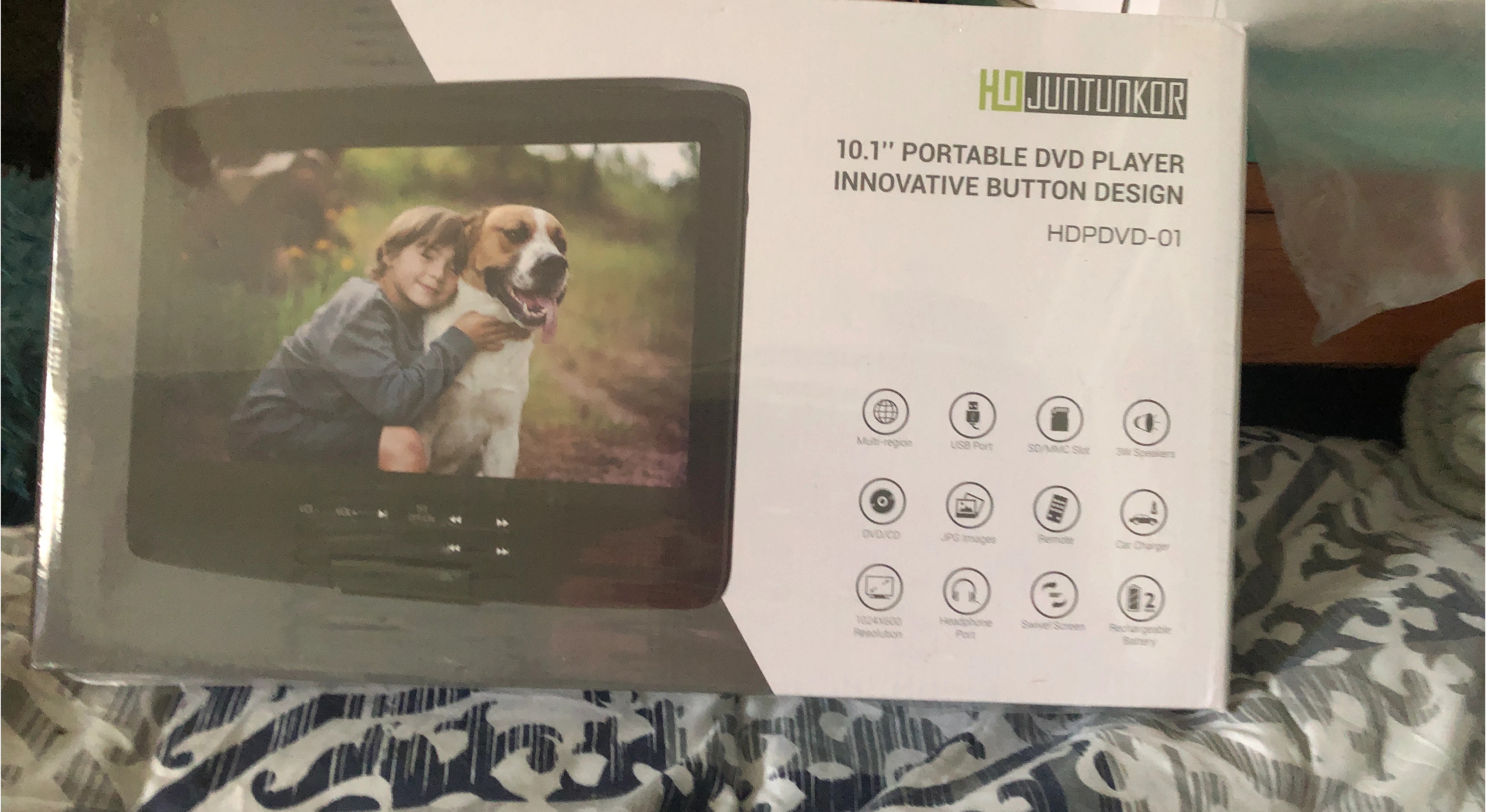 Juntunkor 10.1" Portable DVD Player
