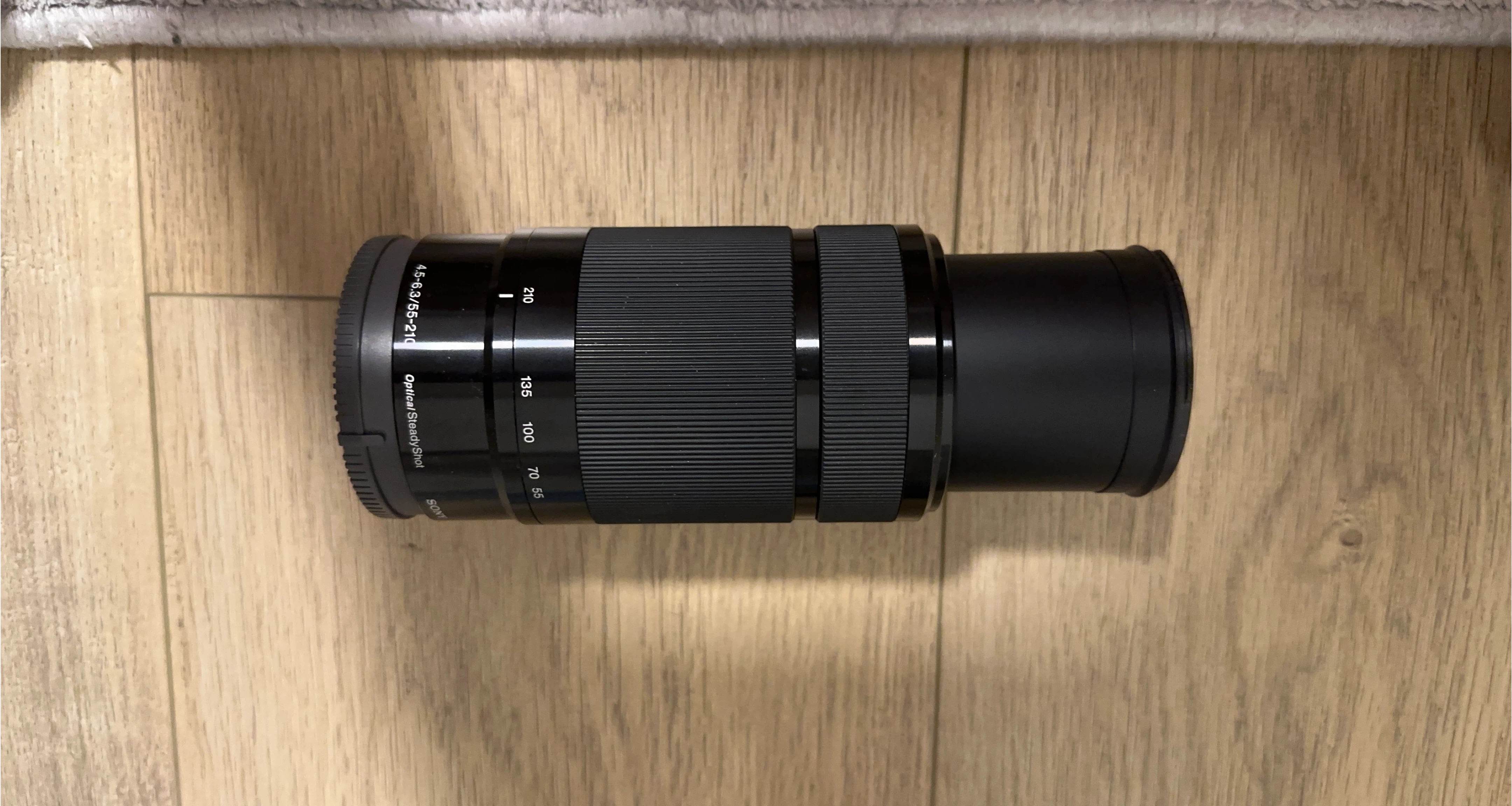 Sony E 4.5-6.3/55-210 OSS Camera Lens