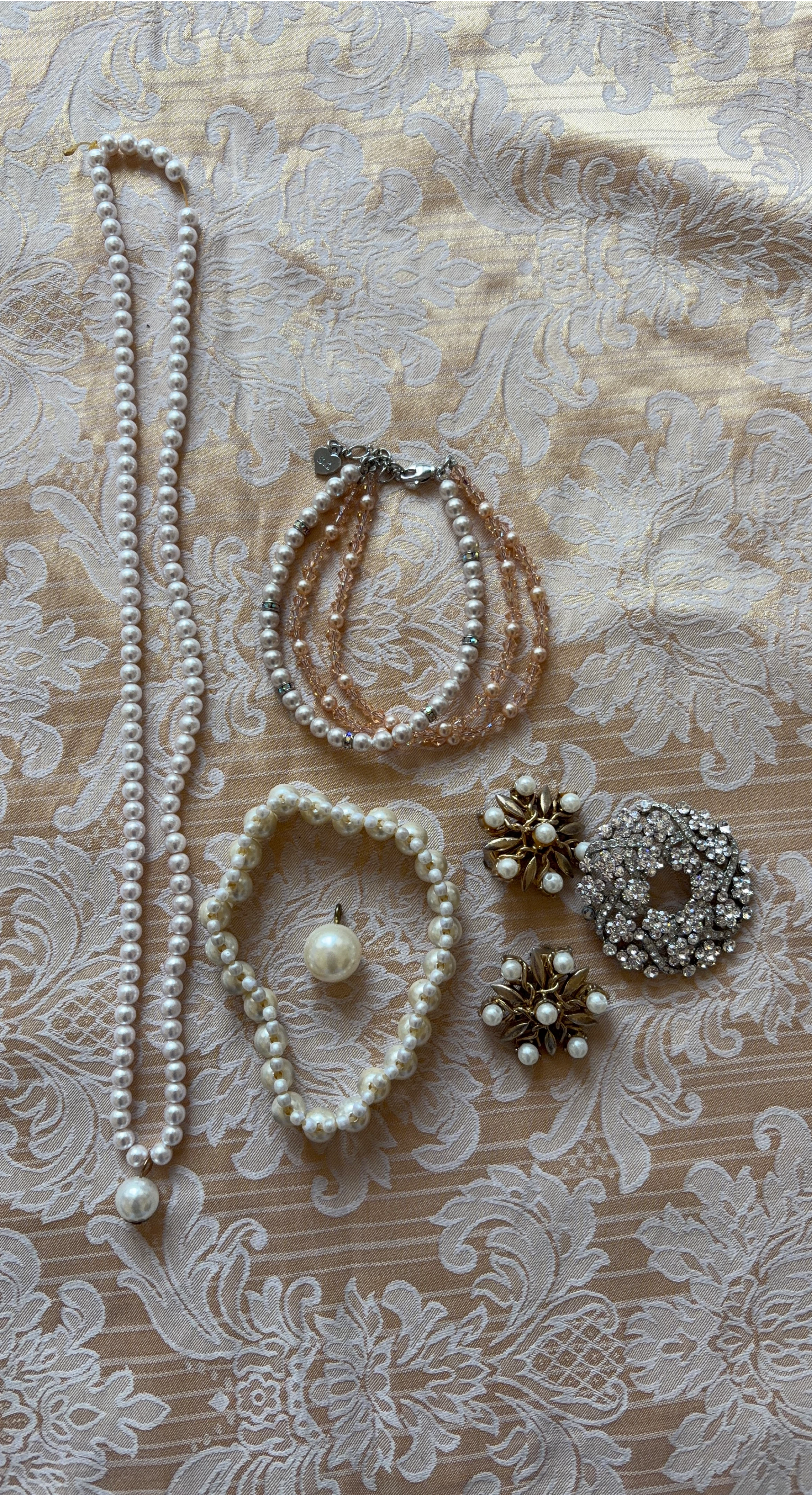 Pearl Necklace and Brooch Set