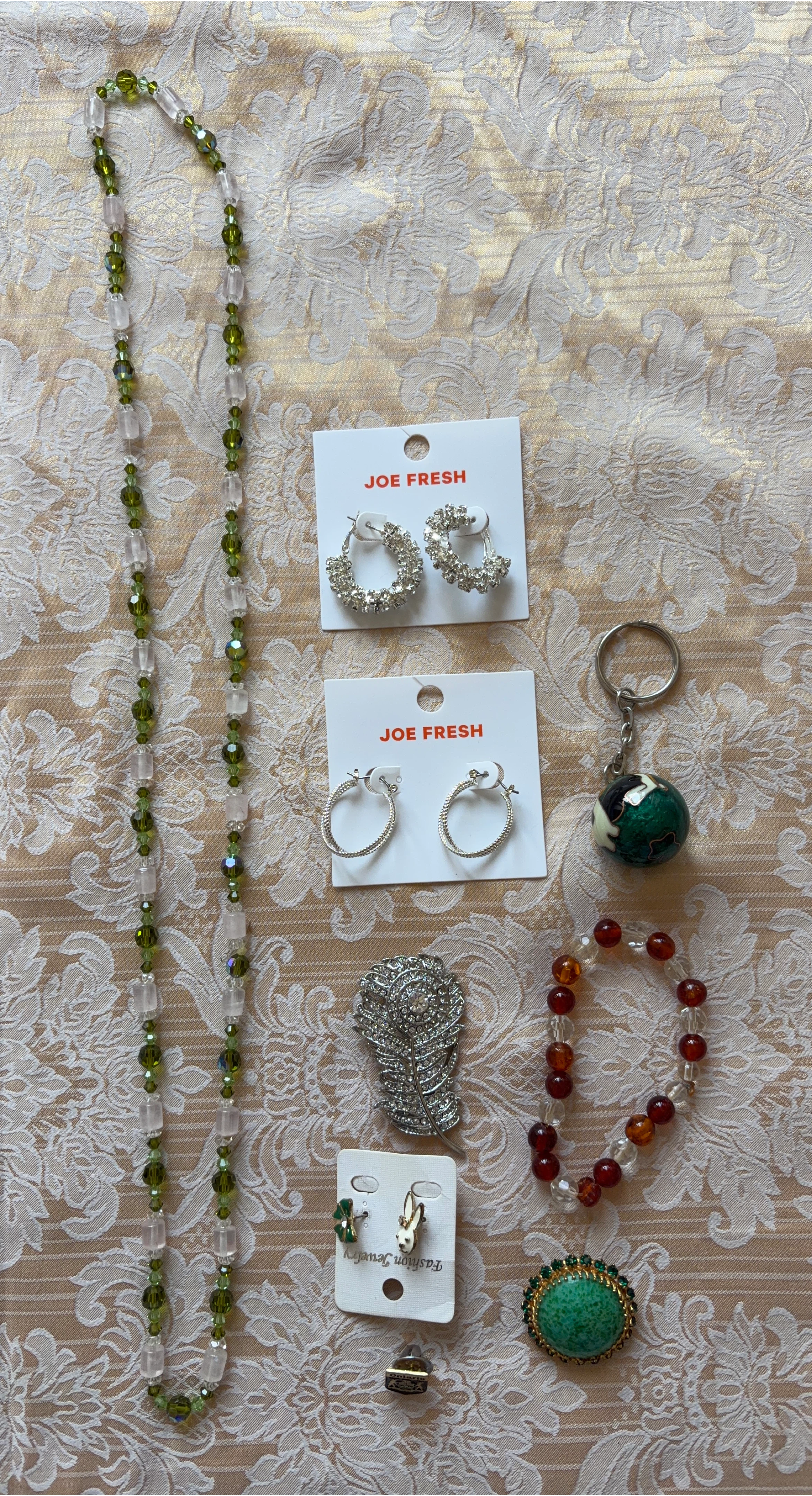Assorted costume jewelry lot 2