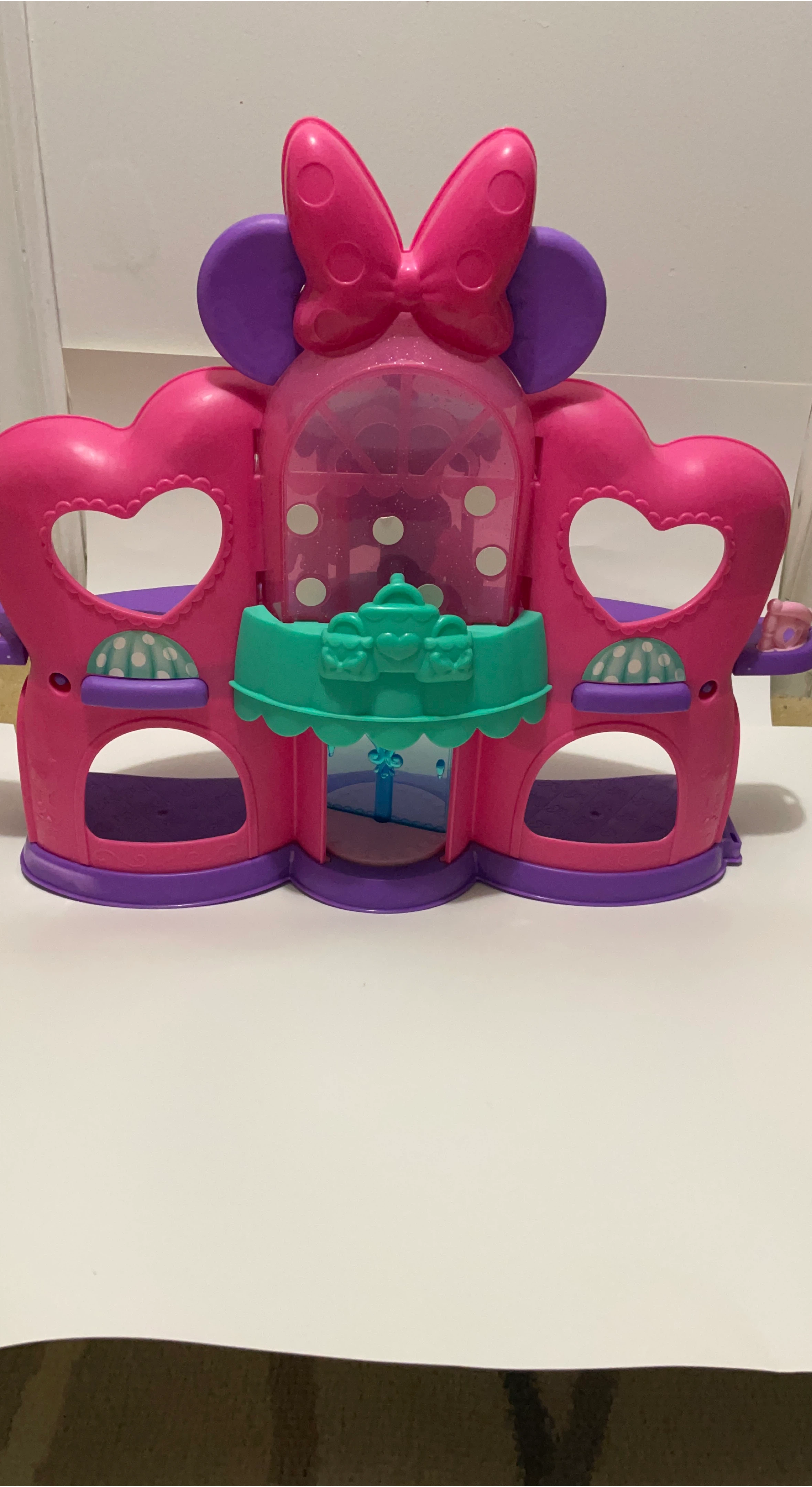 Disney Minnie Mouse Play House with Carousel