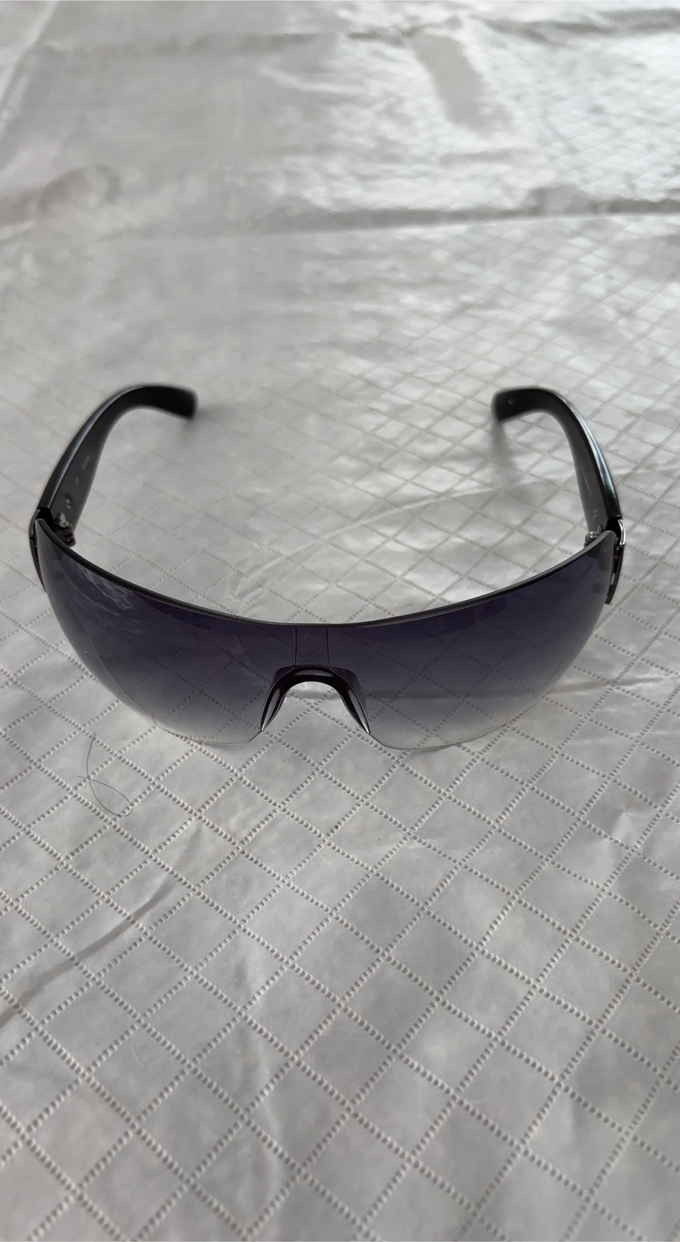 Guess Women's Rimless Shield Sunglasses