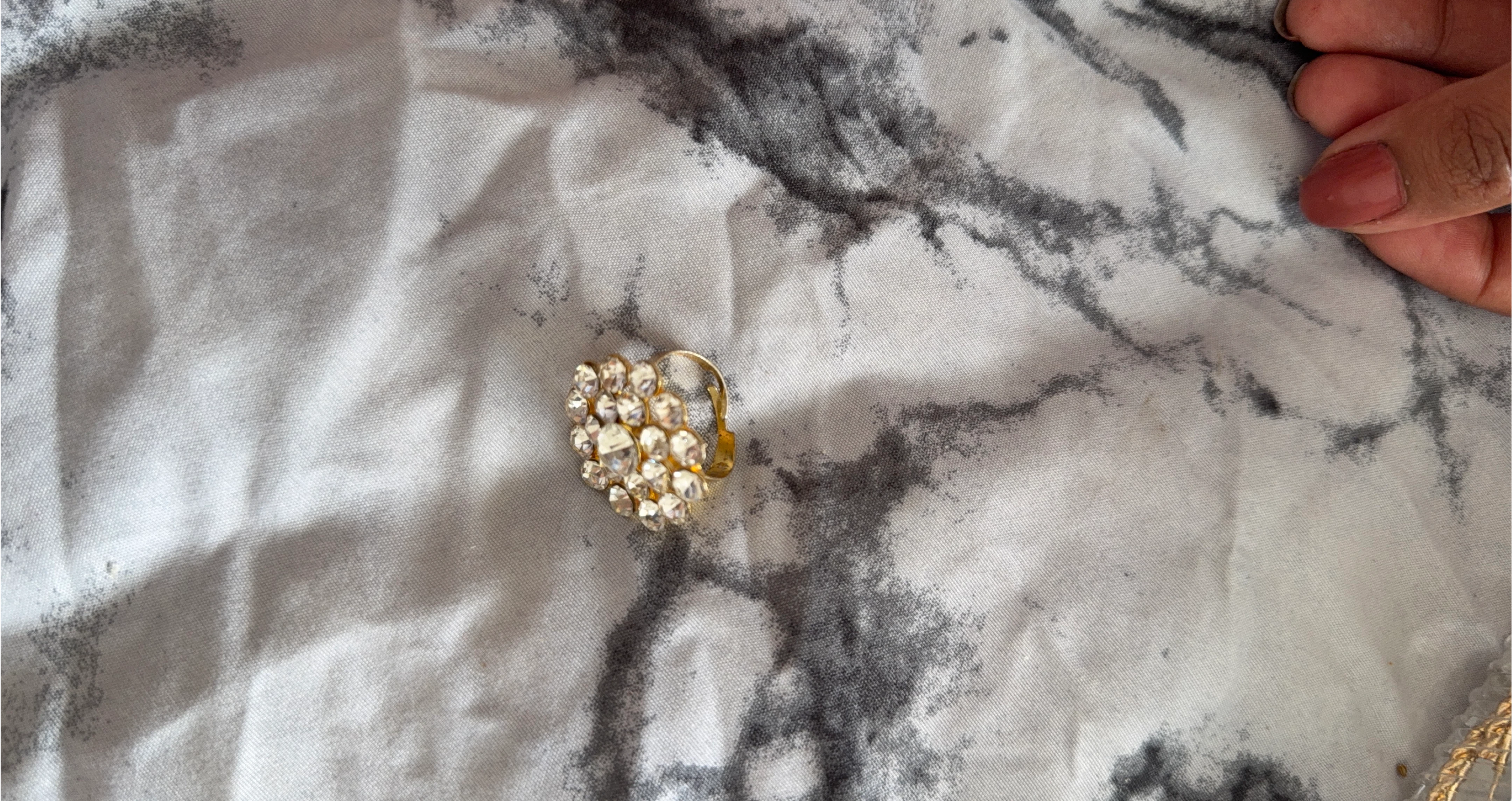 Gold-tone Flower Brooch with Rhinestones