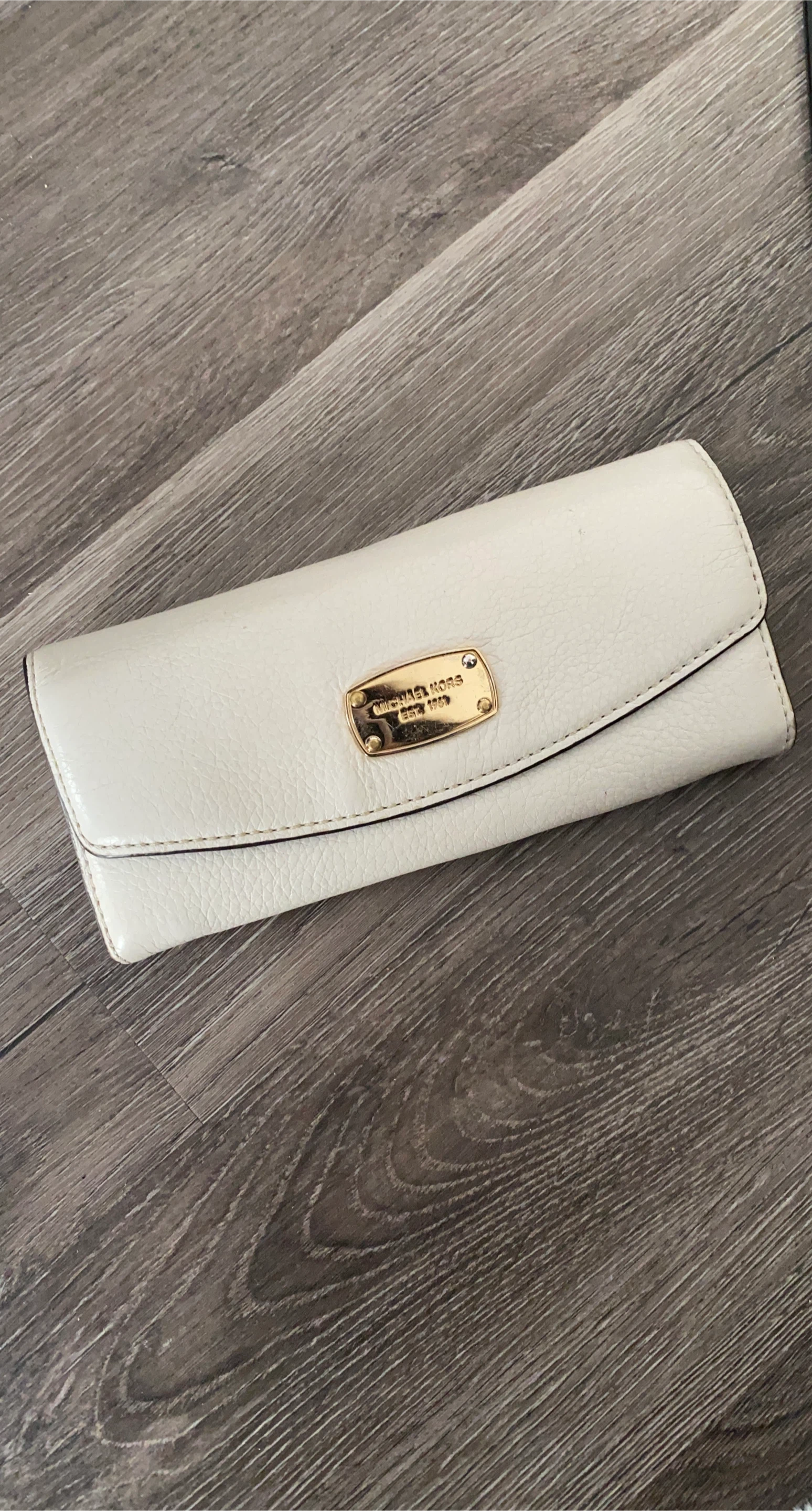 Michael Kors Cream Leather Wallet