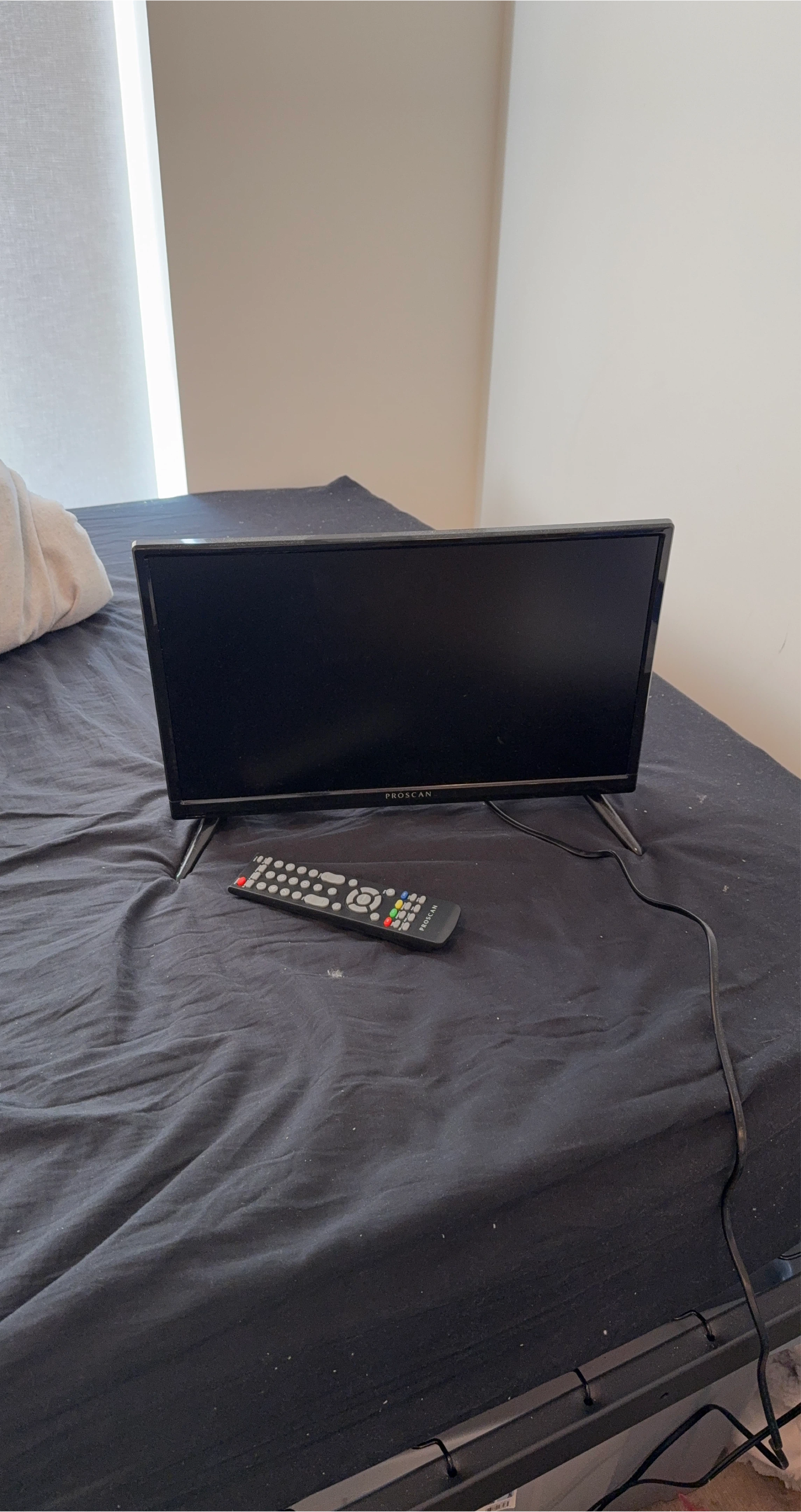 Proscan TV with Remote