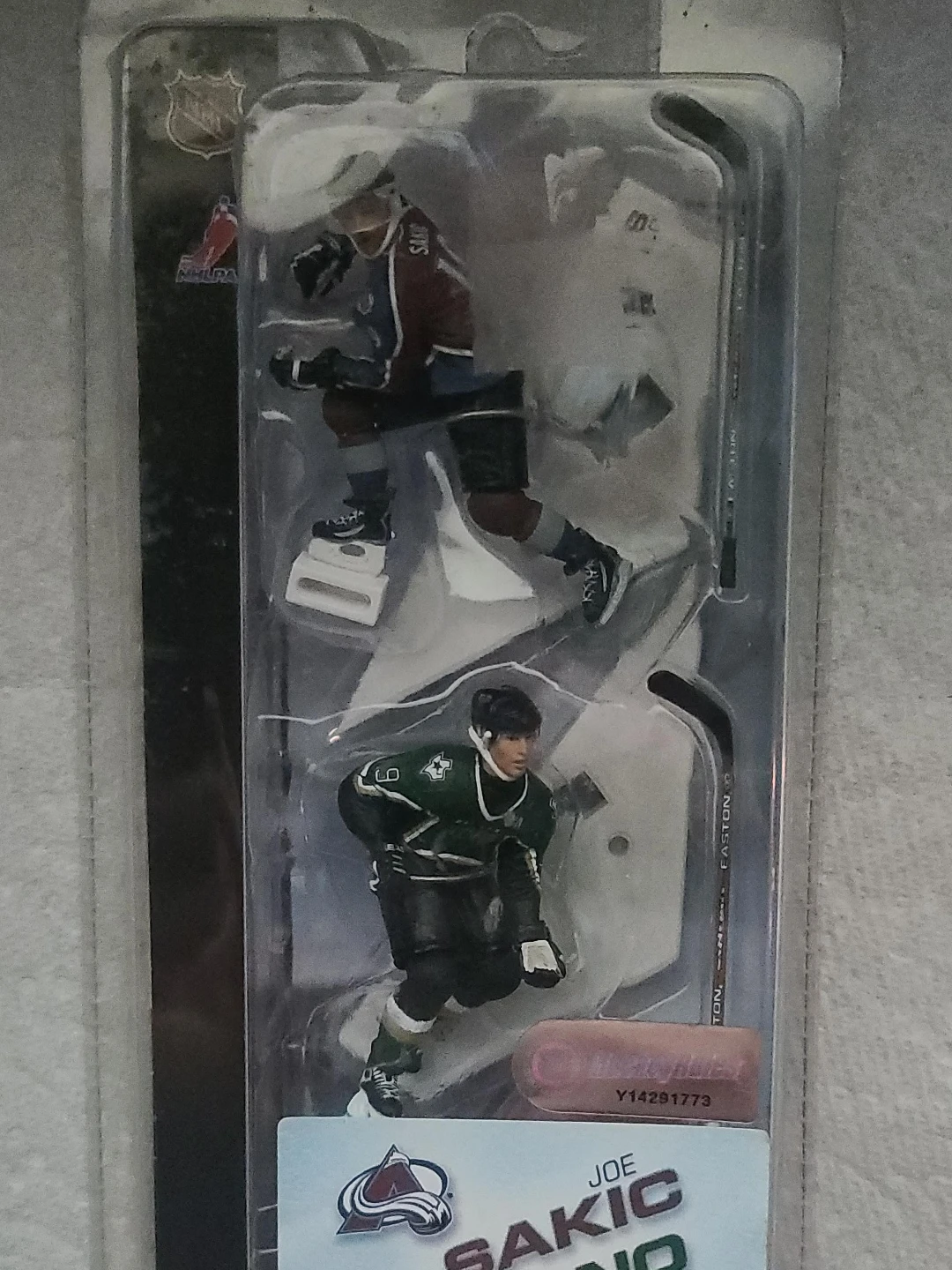 McFarlane Toys NHL Joe Sakic & Mike Modano Action Figures