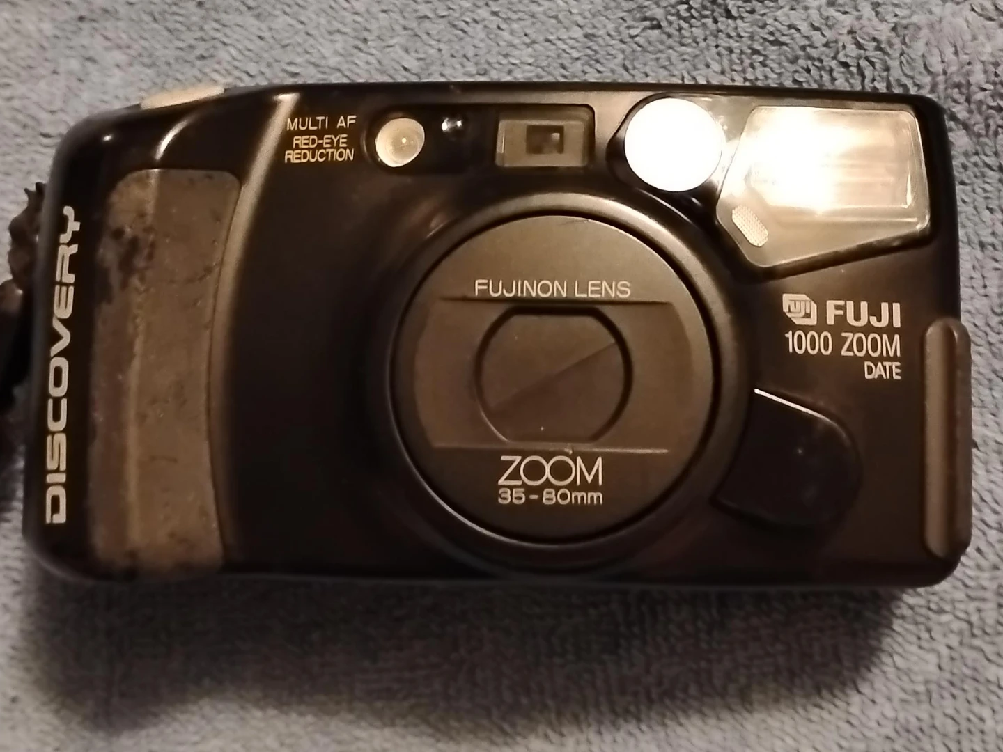 Fuji Discovery 1000 Zoom Date 35-80mm Camera - photo 2