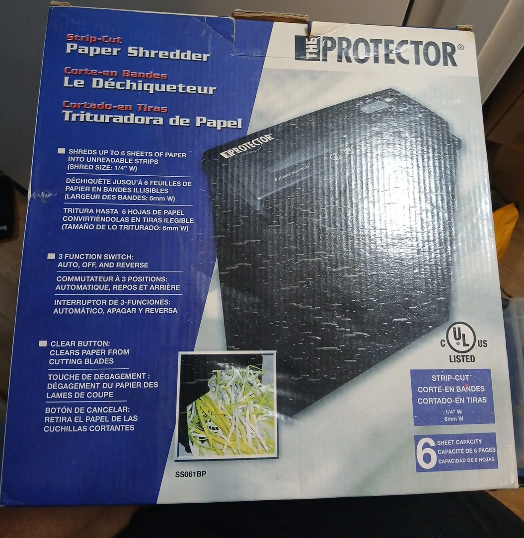 Protector Strip-Cut Paper Shredder