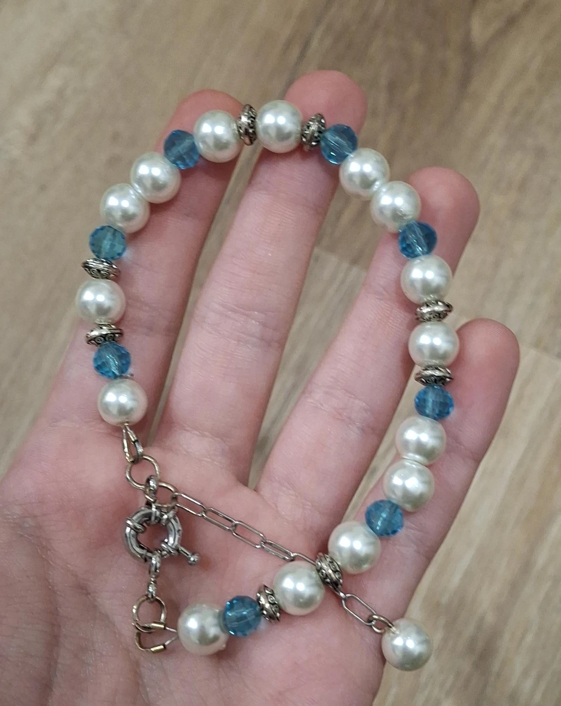 Handmade Pearl and Blue Crystal Beaded Bracelet