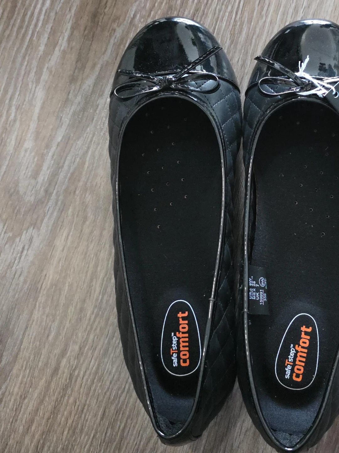 Safe Step Women's Black Quilted Ballet Flats - Size 7