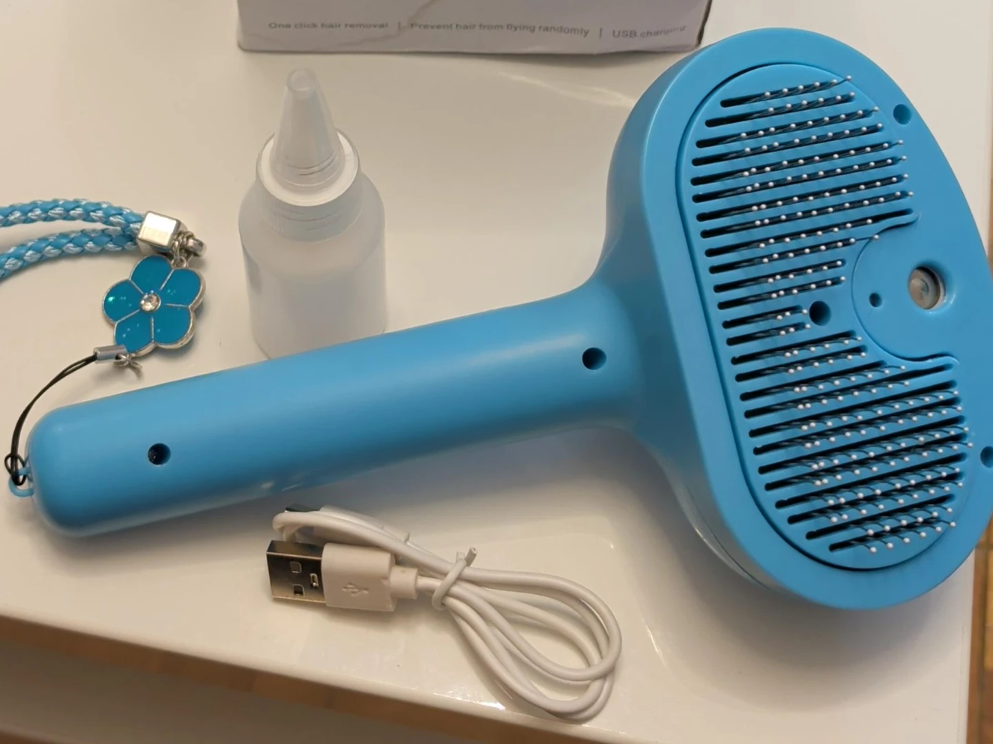 Pet Spray Hair Brushing Comb - Blue