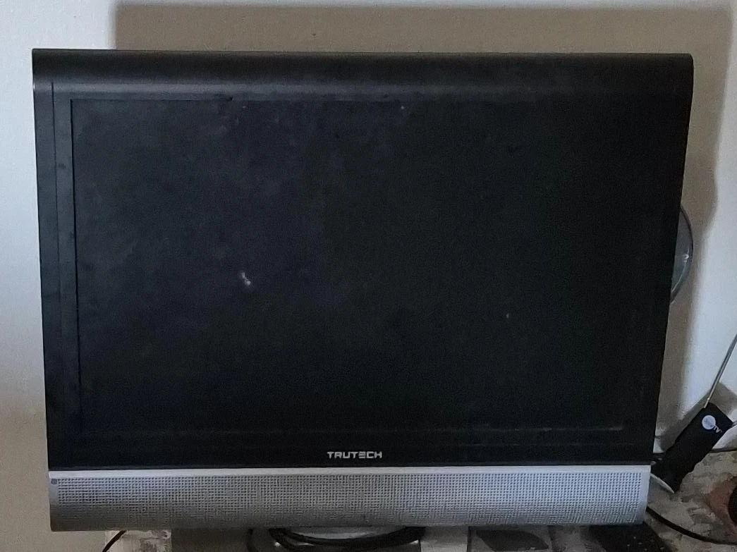 Trutech Flat Screen TV