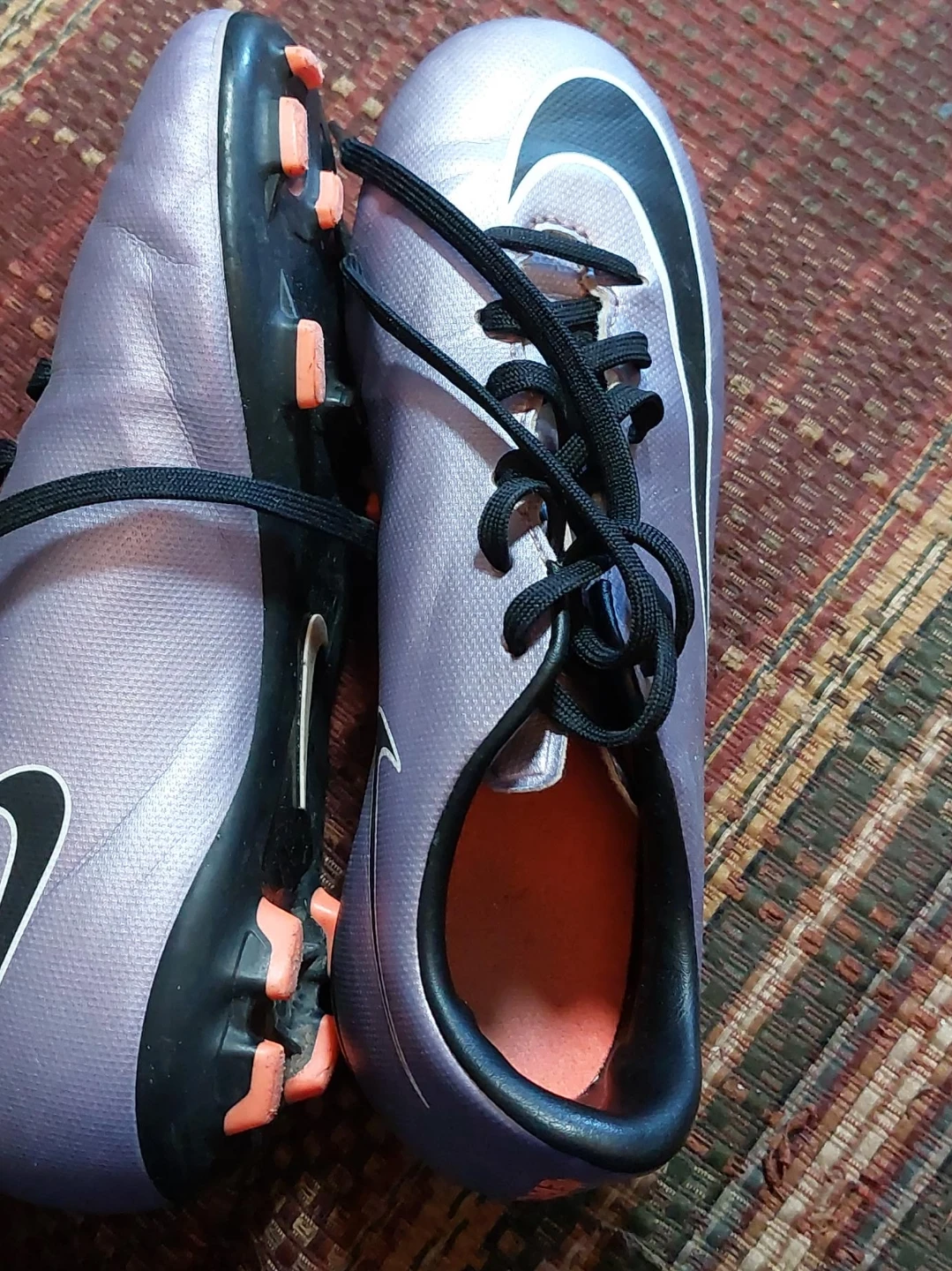 Mercurial girls soccer cleats