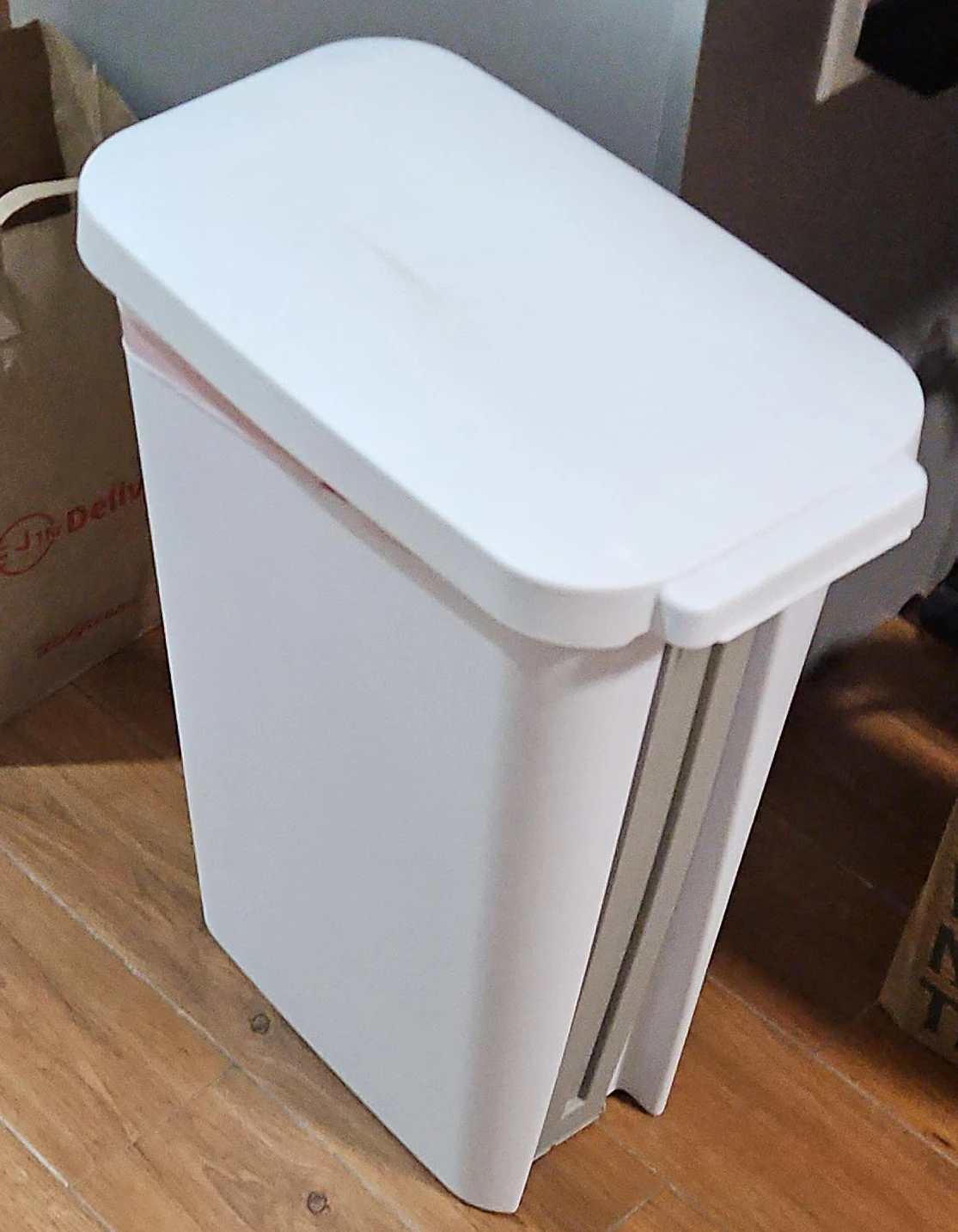 White Rectangular Trash Can with Lid