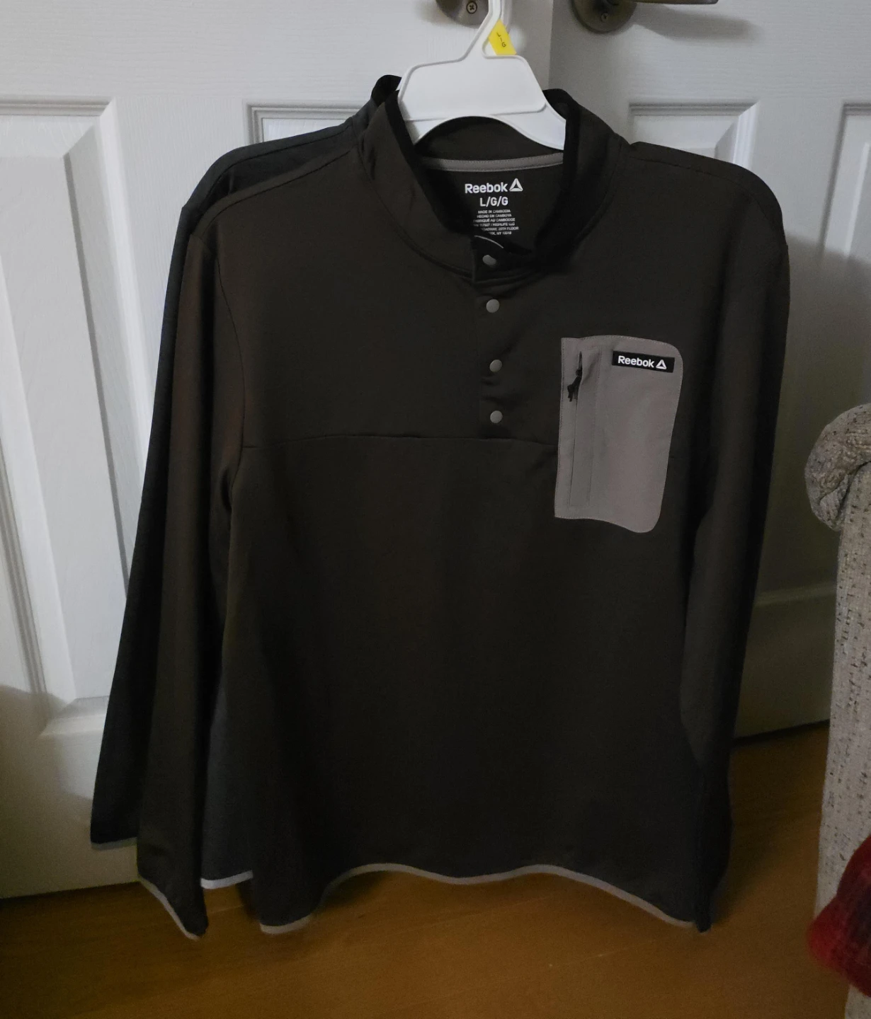 Reebok Long Sleeve Pullover Shirt