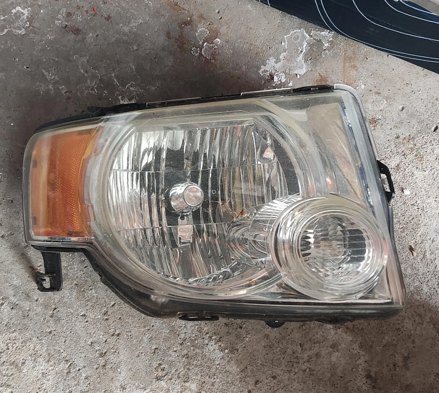 Headlight Assembly x2