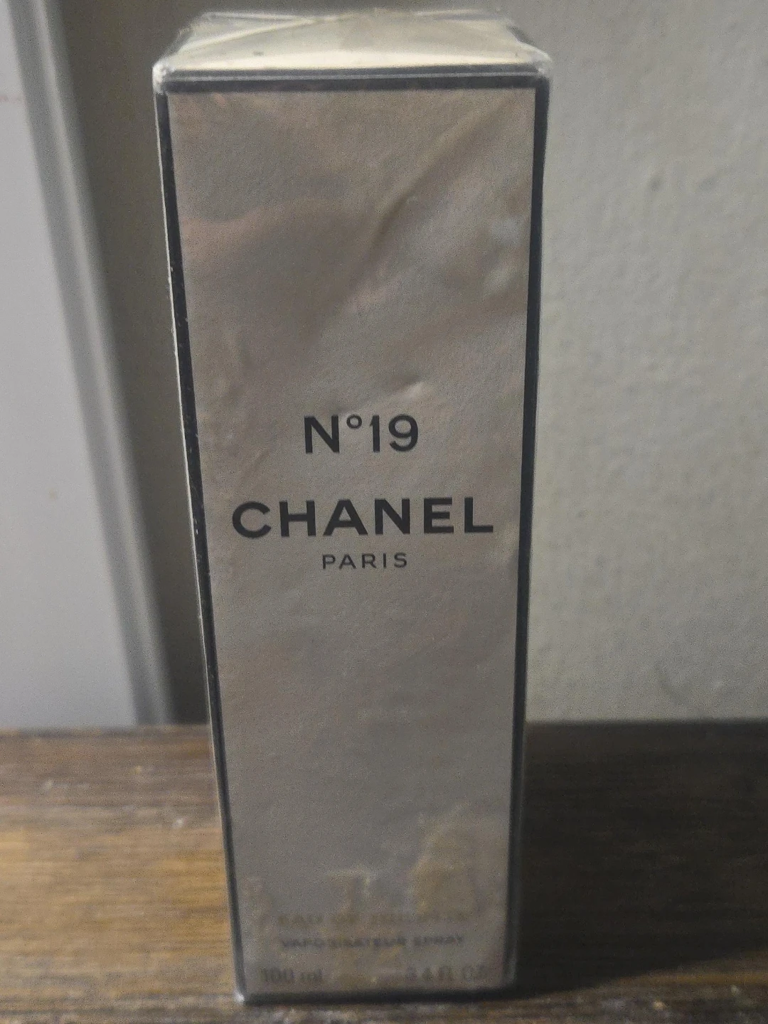 CHANEL N°19 Eau de Parfum Vaporisateur Spray 100ml
