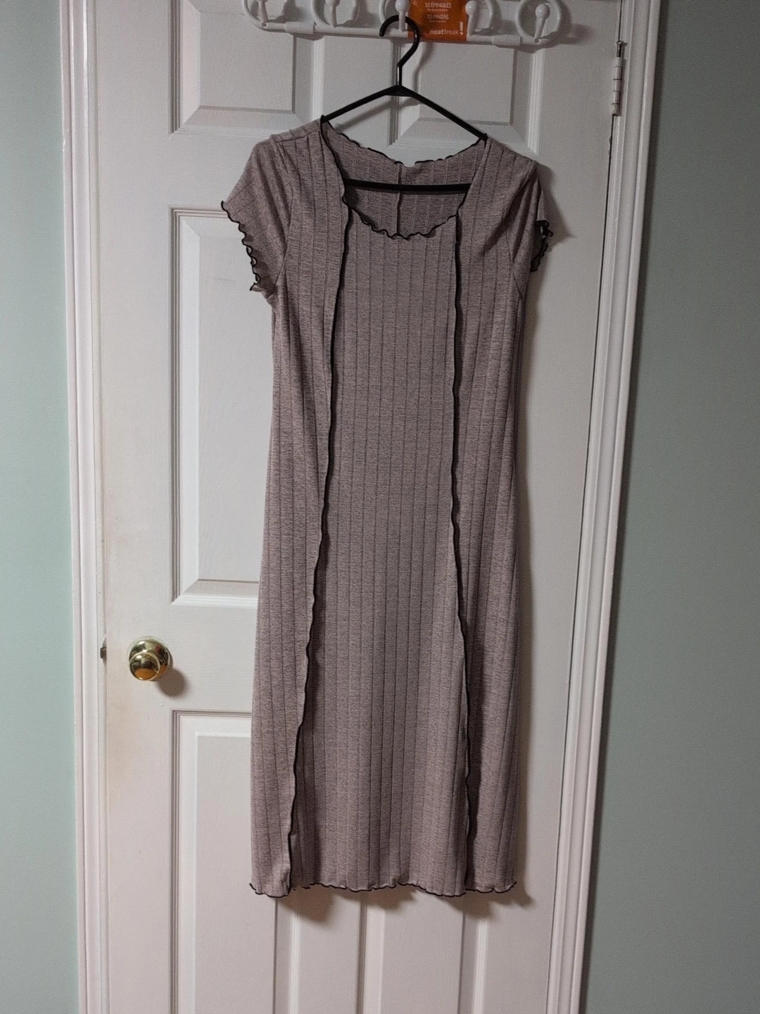 Women's Ribbed Knit Midi Dress - Taupe